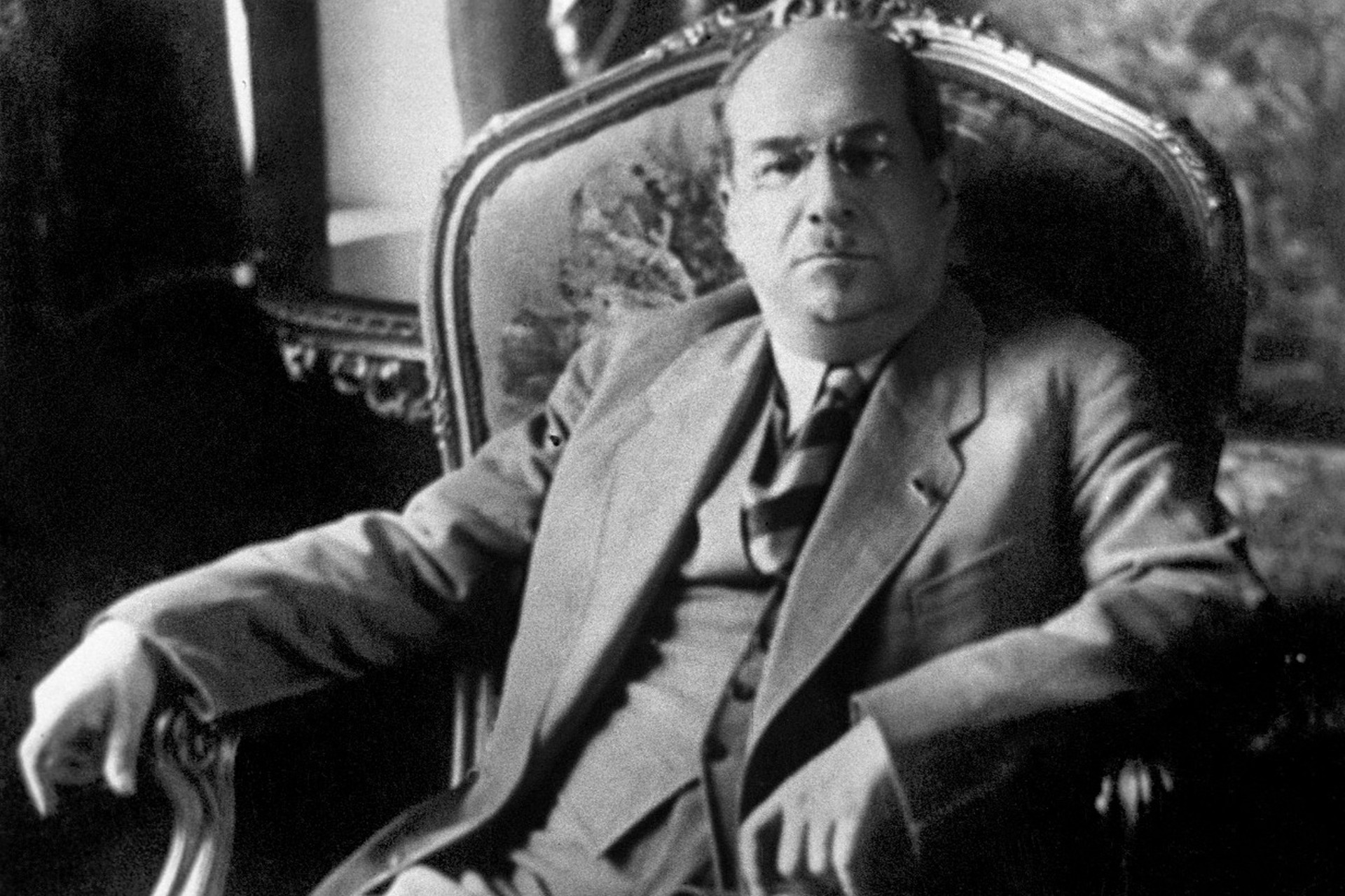 К грамоте подход: что сделал для молодого СССР Анатолий Луначарский