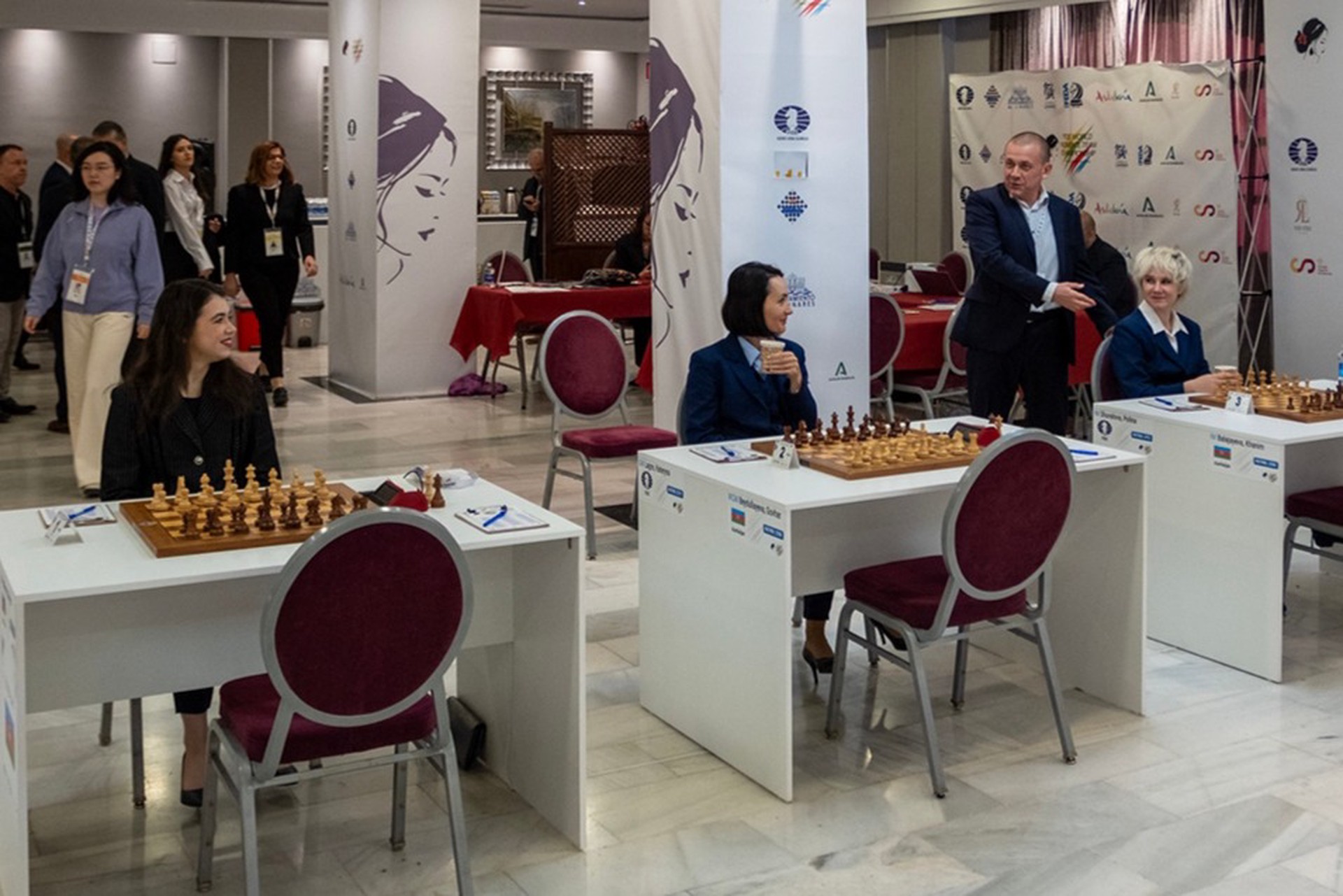 Впервые за четыре года российские шахматистки победили на ЧМ