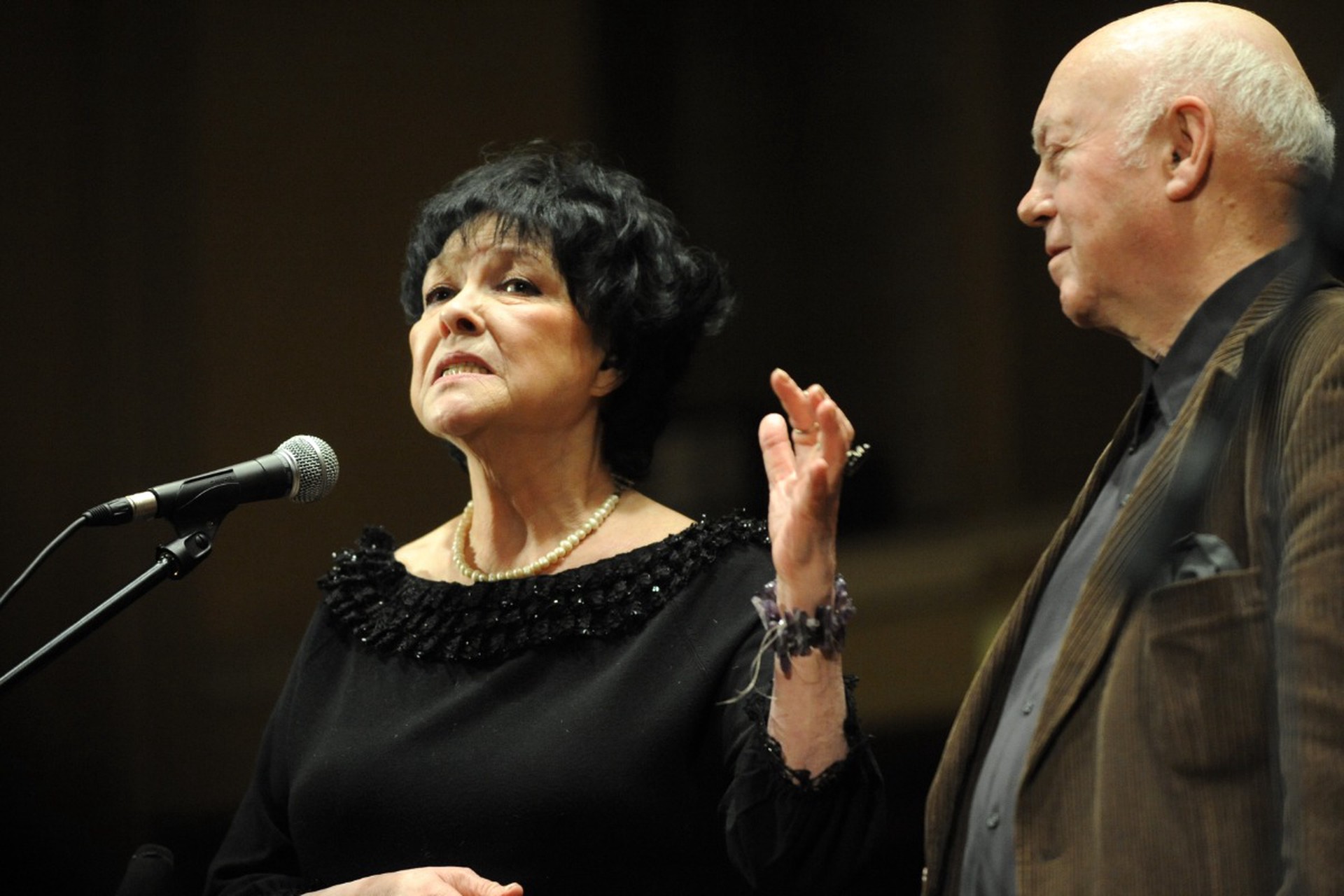 Целый миф: почему Беллу Ахмадулину можно назвать прото-Пугачевой