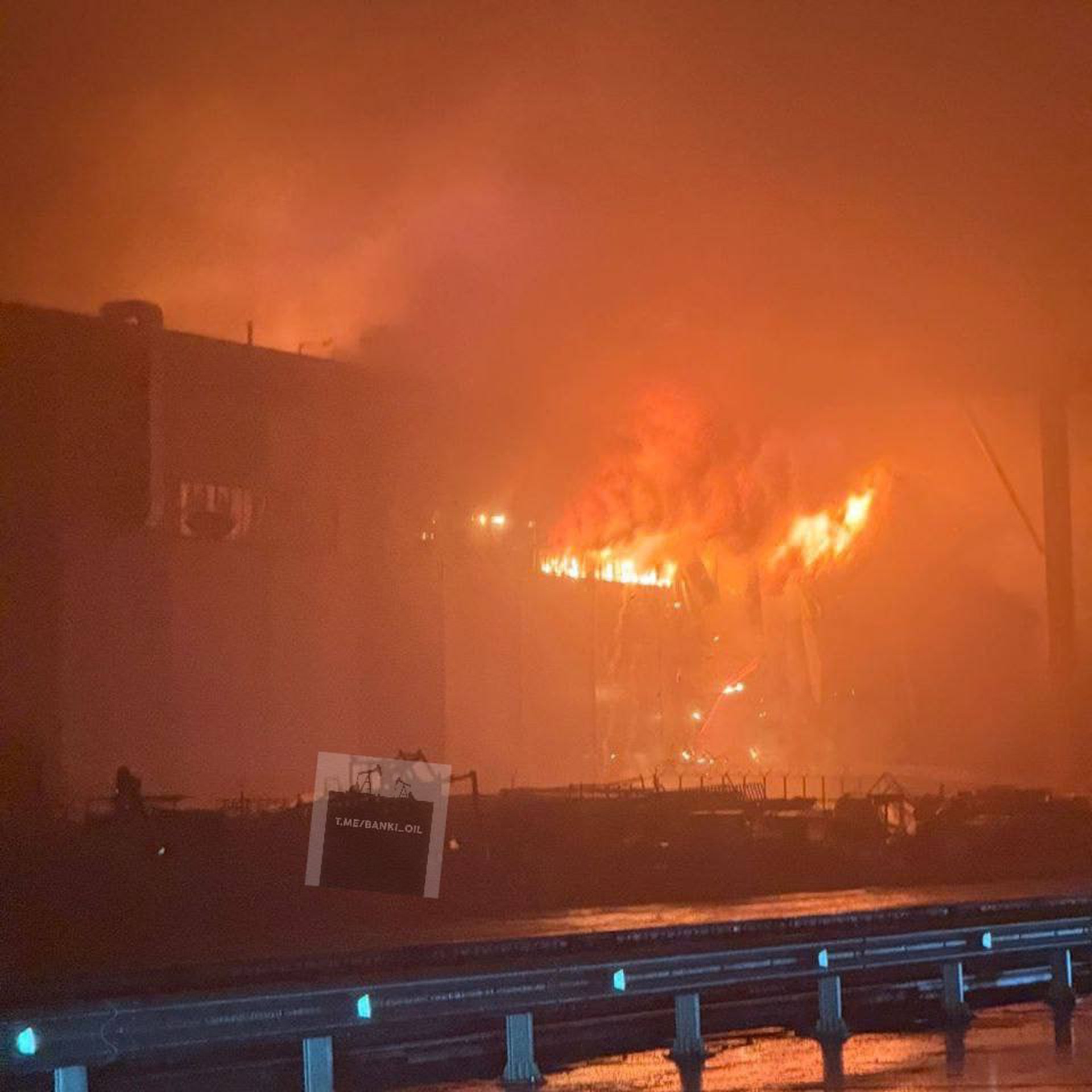 В Татарстане загорелся склад аккумуляторов