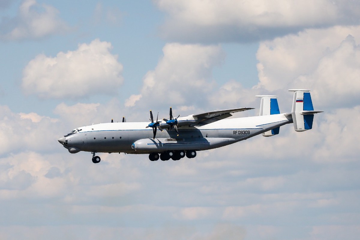 Стало известно о судьбе членов экипажа упавшего Ан-22