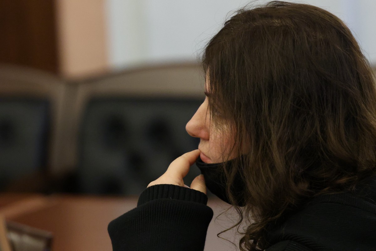 Долина снова пойдет судиться с Лурье из-за денег за коммуналку
