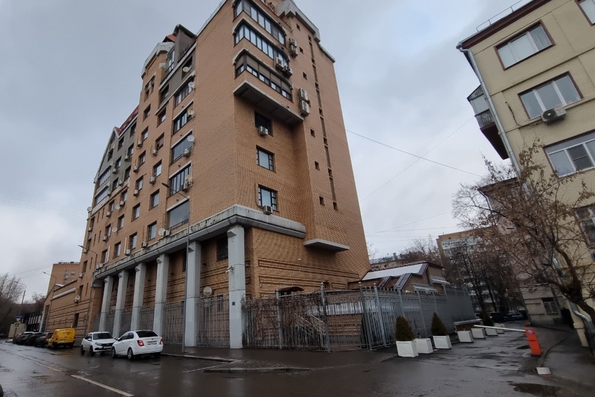 Суд в Москве решит вопрос принудительного выселения Долиной