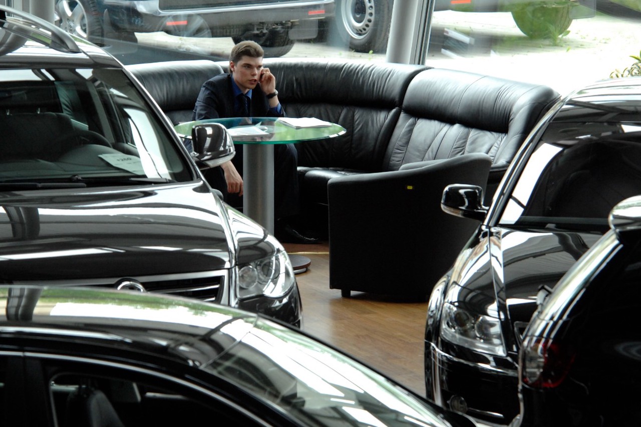 По «Ладам»: как вырос утильсбор на авто и для чего это сделали