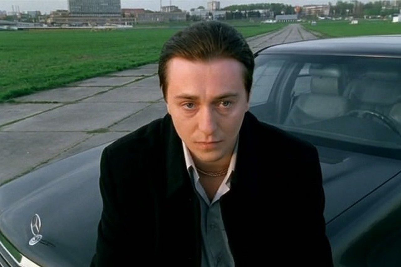 Золотые 90-е: между ностальгическим фетишем и коллективной травмой