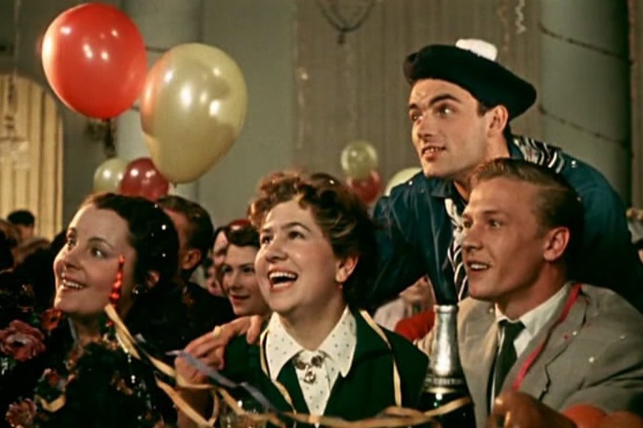 Спилась с фоном: почему судьба звезды «Покровских ворот» Инны Ульяновой сложилась трагично