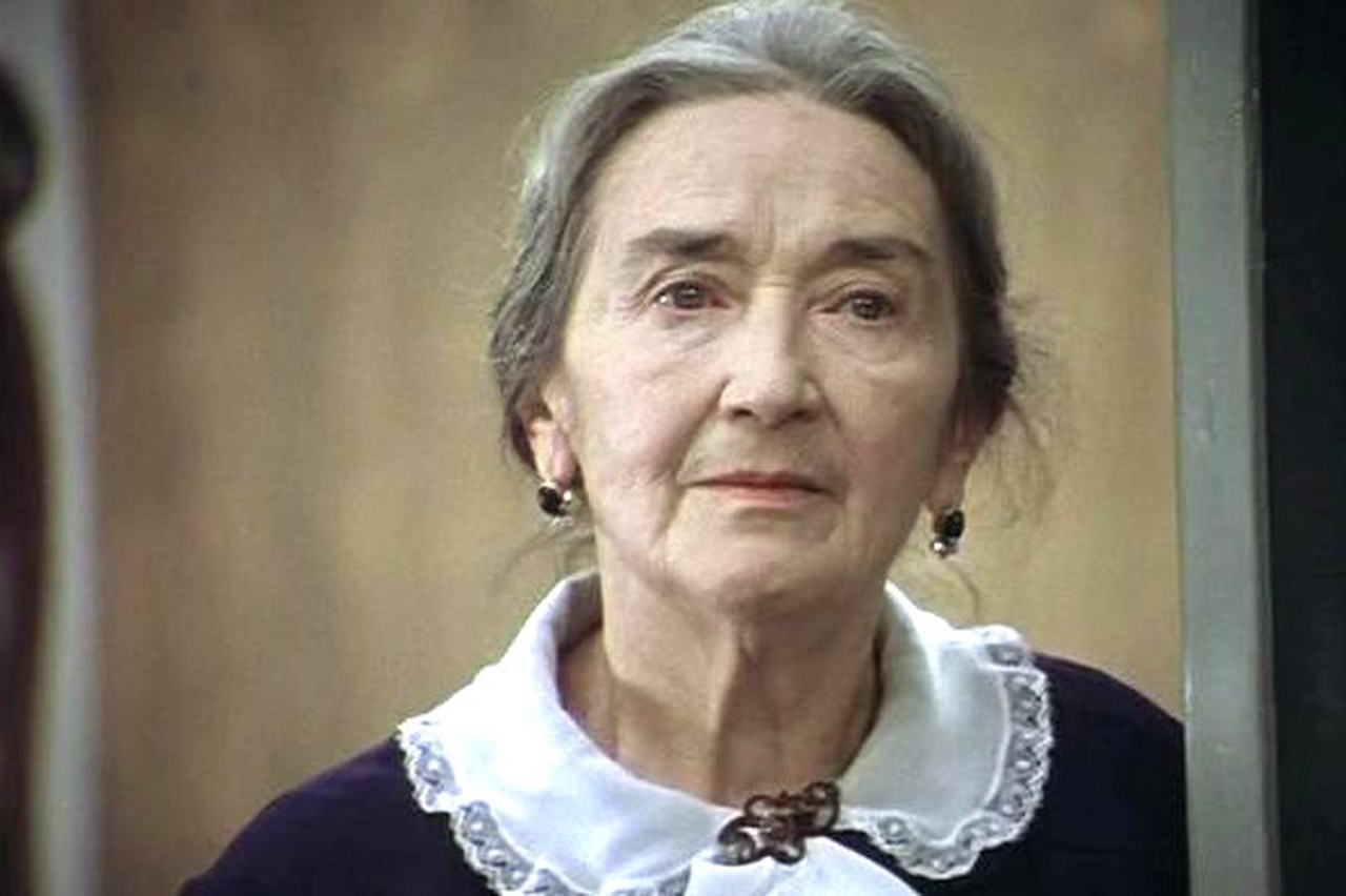 С нелегким паром: почему жизнь актеров из «Иронии судьбы» сложилась так по-разному