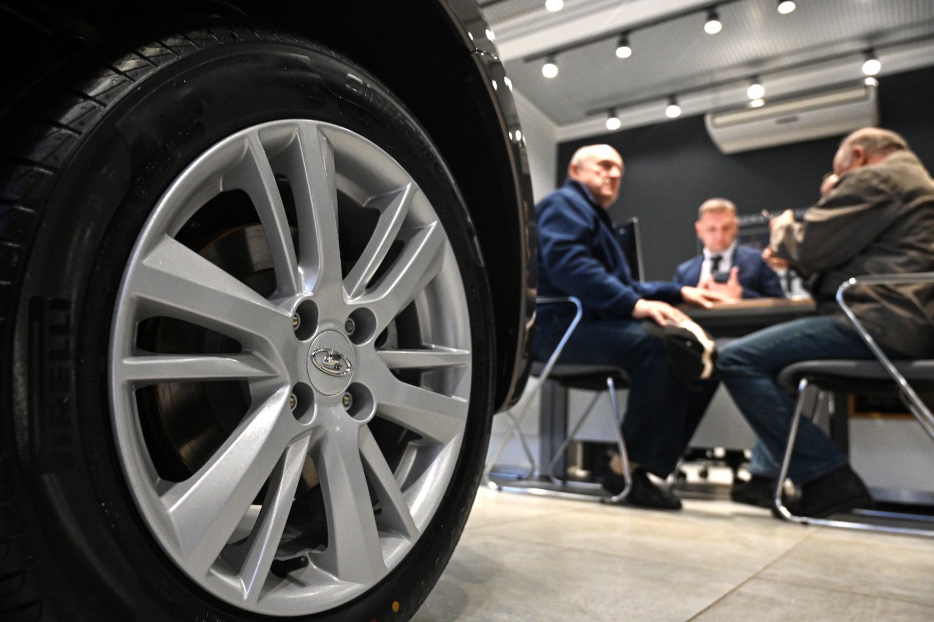 По «Ладам»: как вырос утильсбор на авто и для чего это сделали