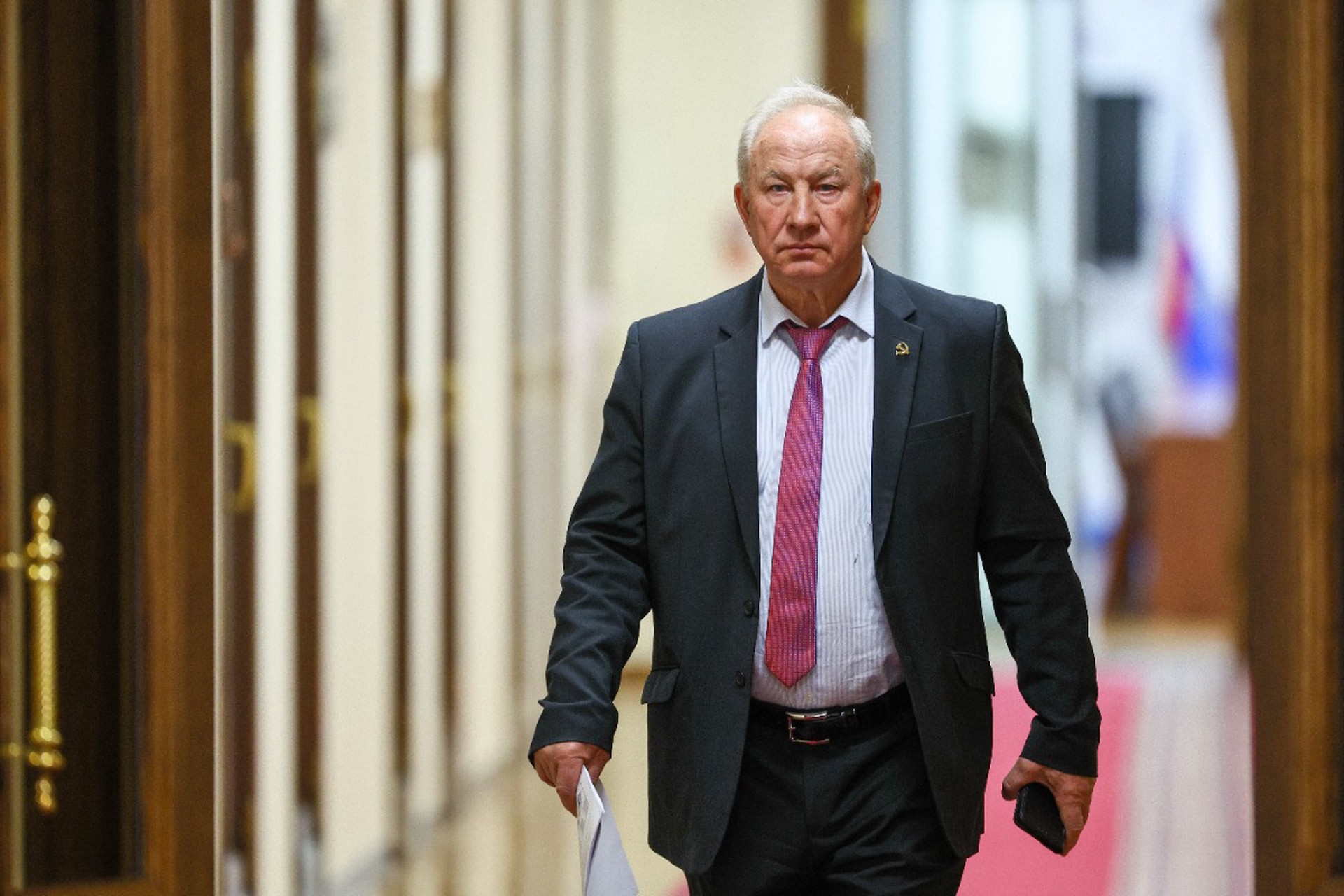 Убивший лося Рашкин захотел вернуться в Госдуму