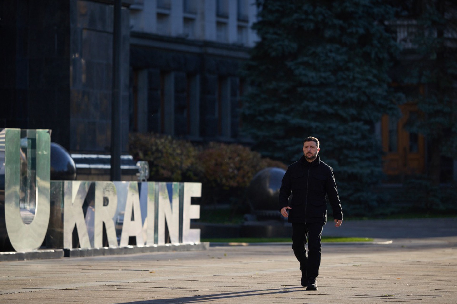 Экс-депутат Рады объяснил, что случится с Зеленским после его отставки