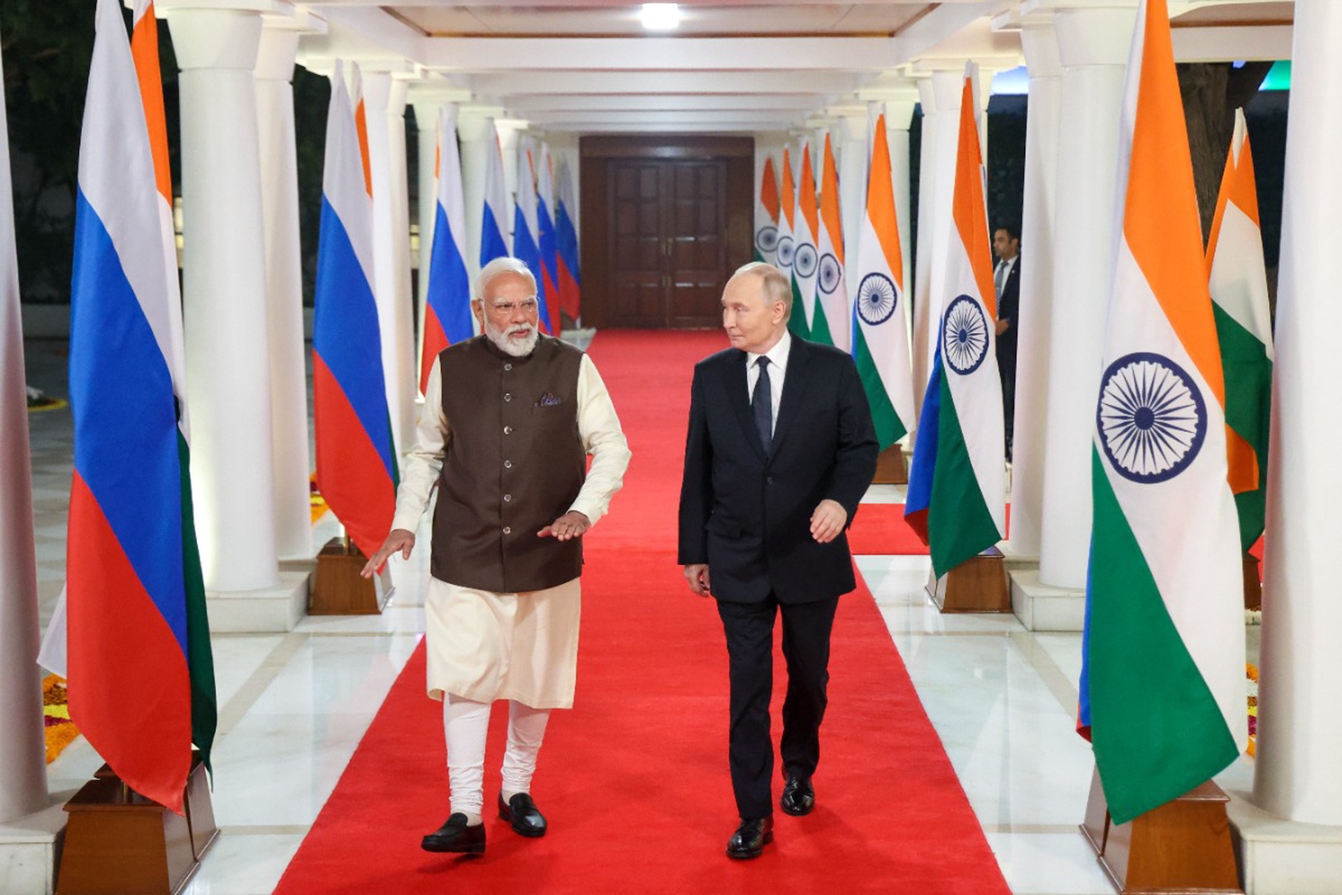 Путин и Моди начали переговоры