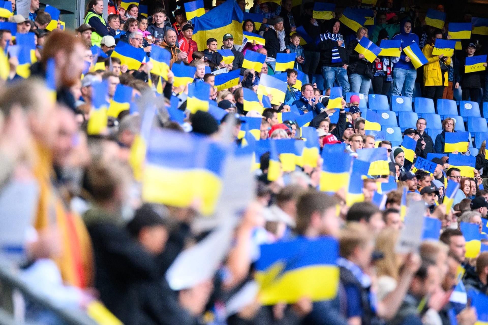 УЕФА оштрафовал Украину из-за России