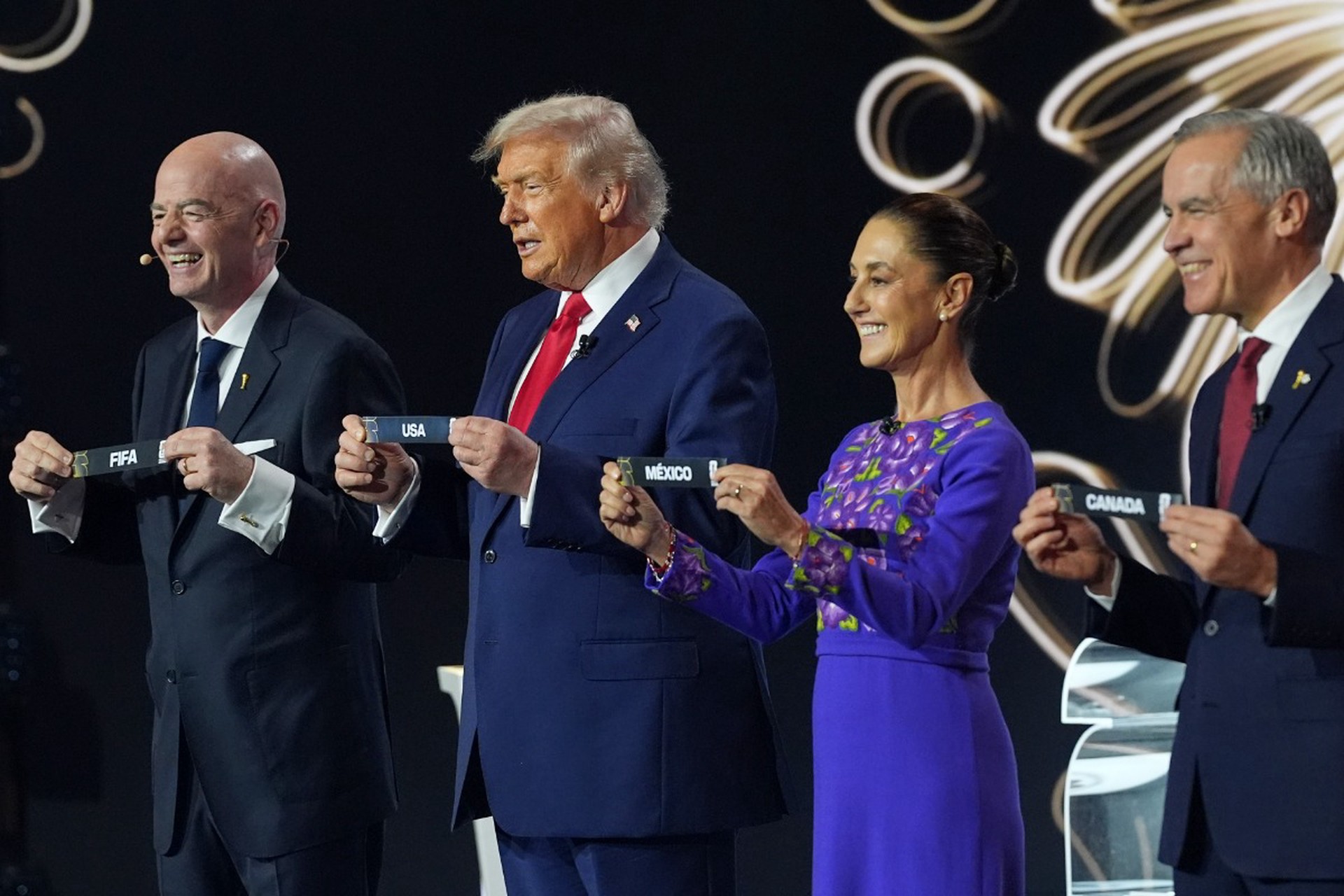 Главное к утру 6 декабря: жеребьевка ЧМ-2026 по футболу, алименты хотят поднять, пенсии выросли