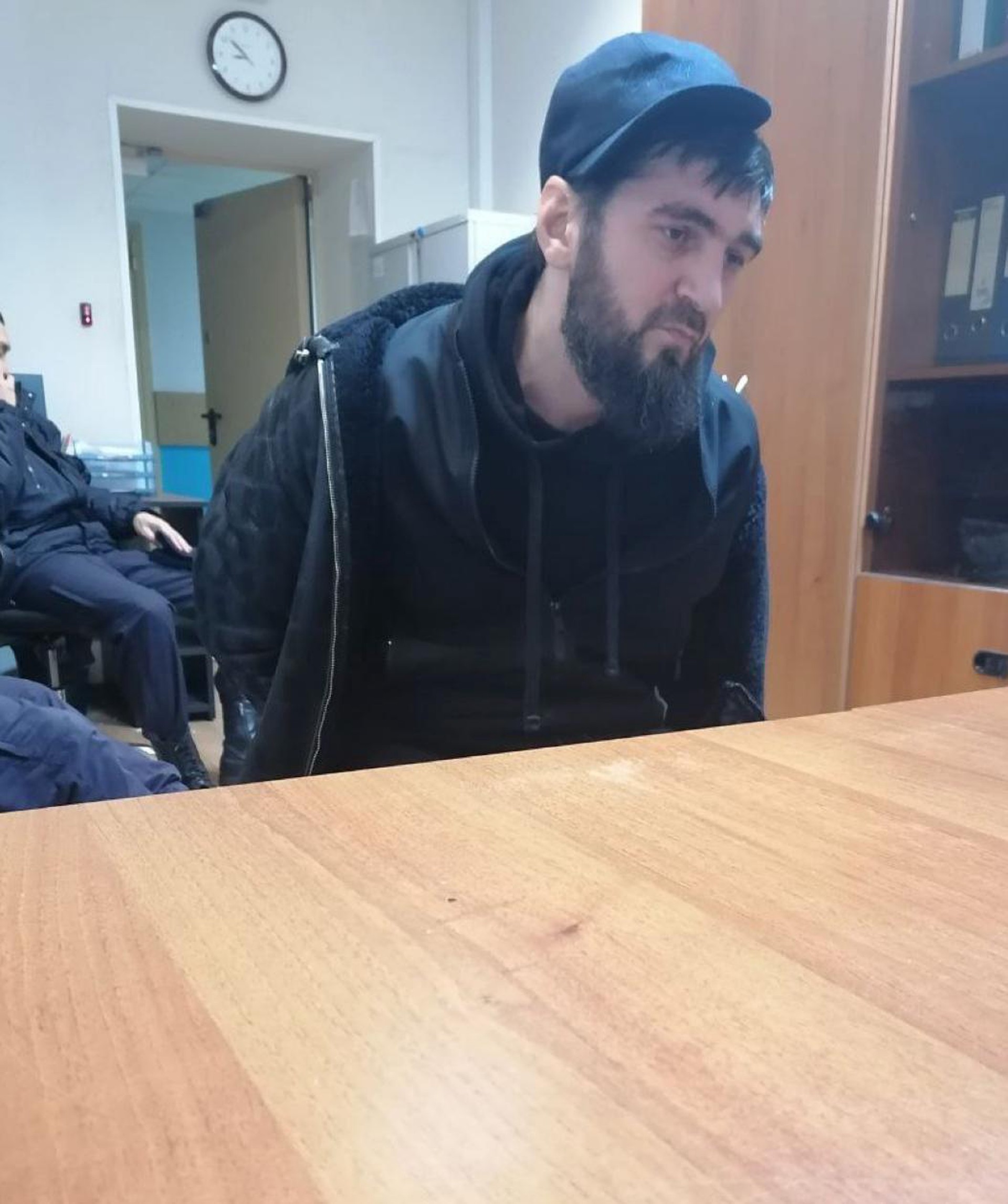 Боец ММА признал вину в осквернении памятника МЧС