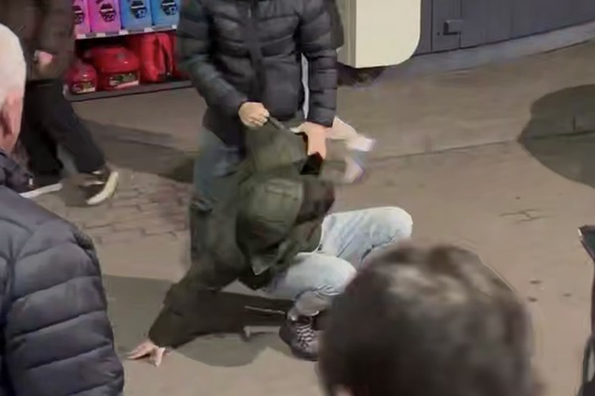 Украинских музыкантов избили после тура по Европе