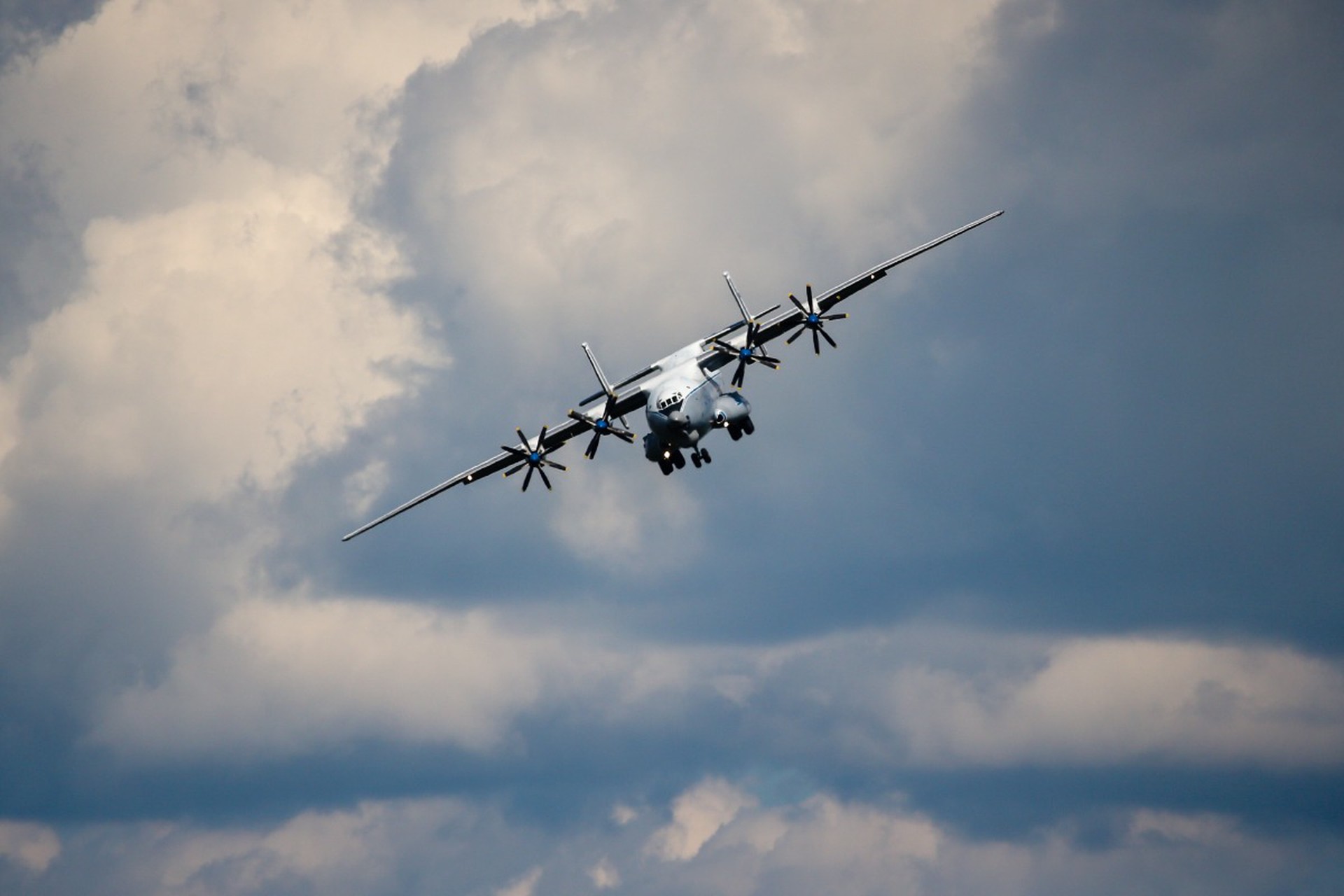 Самолет Ан-22 потерпел крушение в Ивановской области