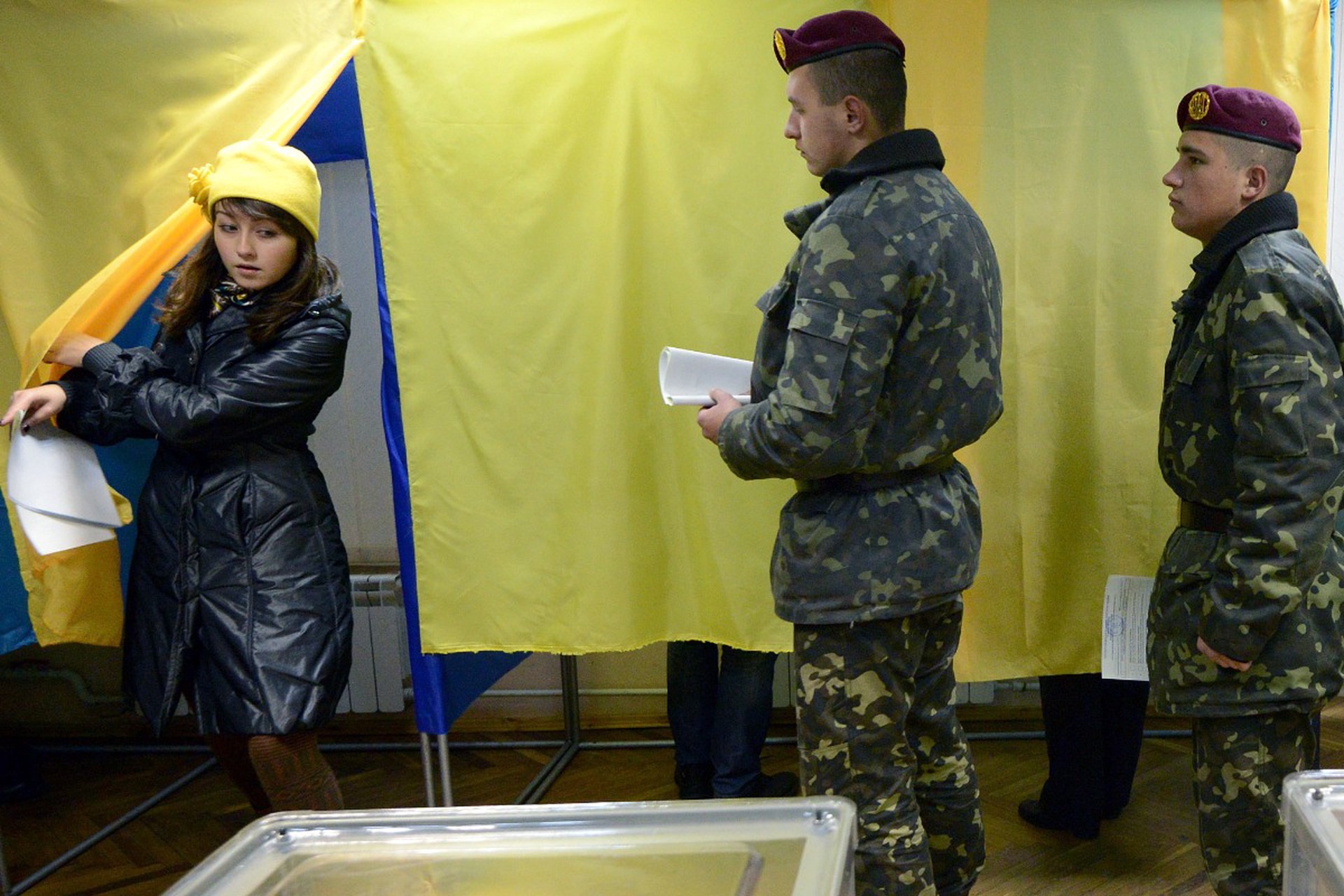 Экс-депутат Рады раскрыл, как Зеленский планирует лишить украинцев права голоса на выборах