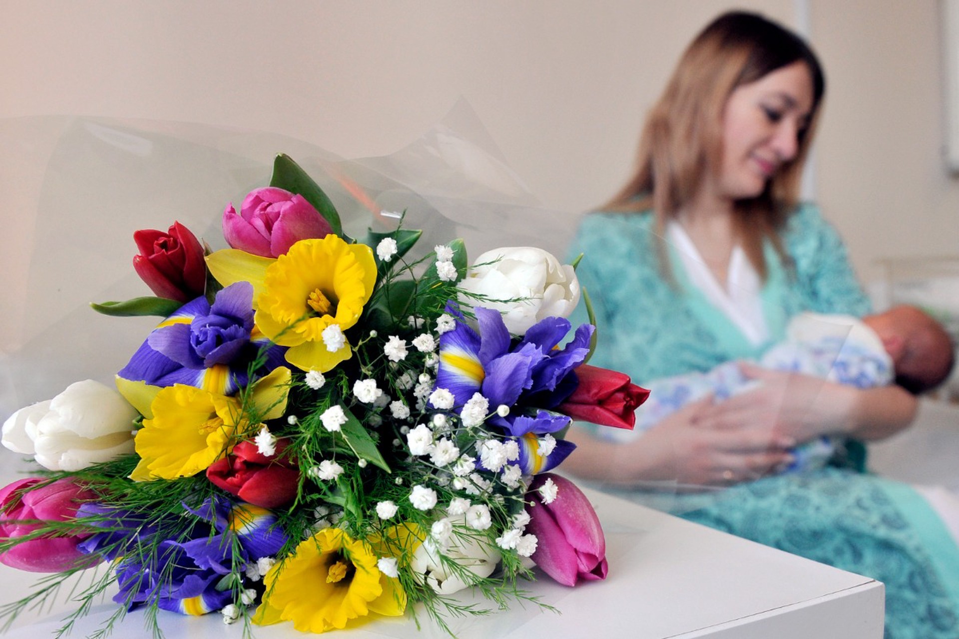 Детский чад: почему призывать женщин к материнству нужно мягче