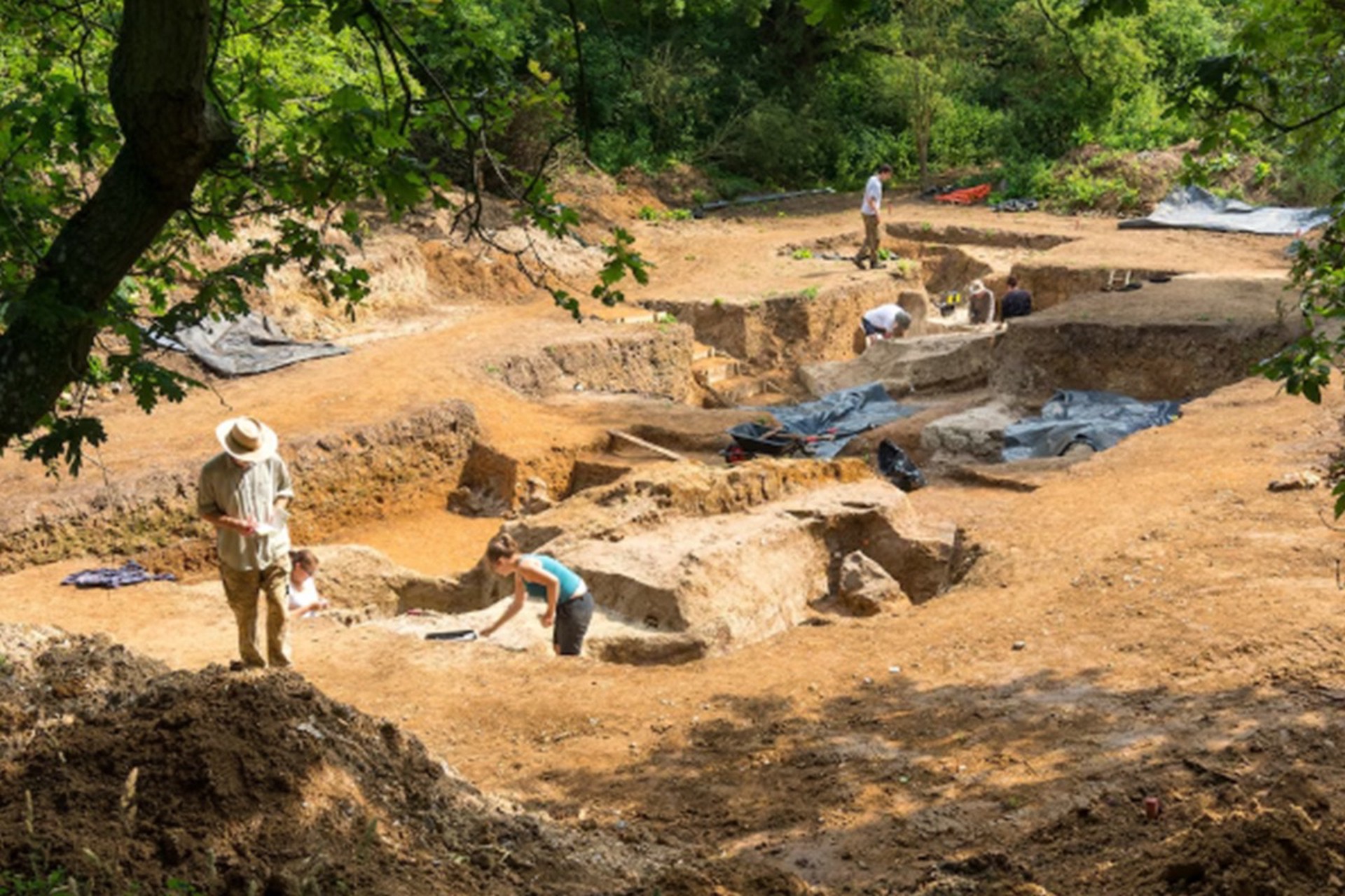 В Европе нашли древнейшие следы костра возрастом 400 тысяч лет