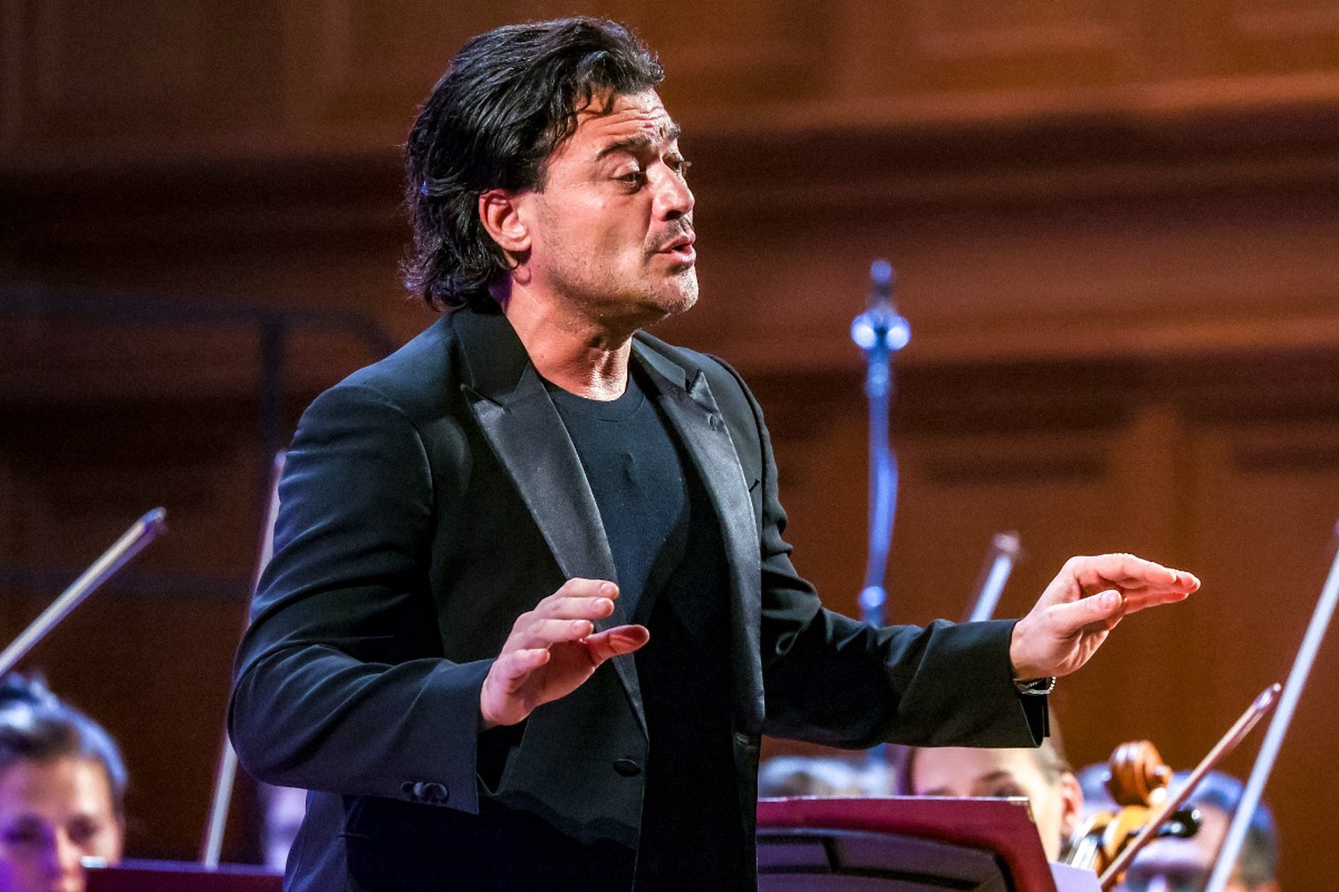 Жители российского города проигнорировали выступление оперной звезды из Италии