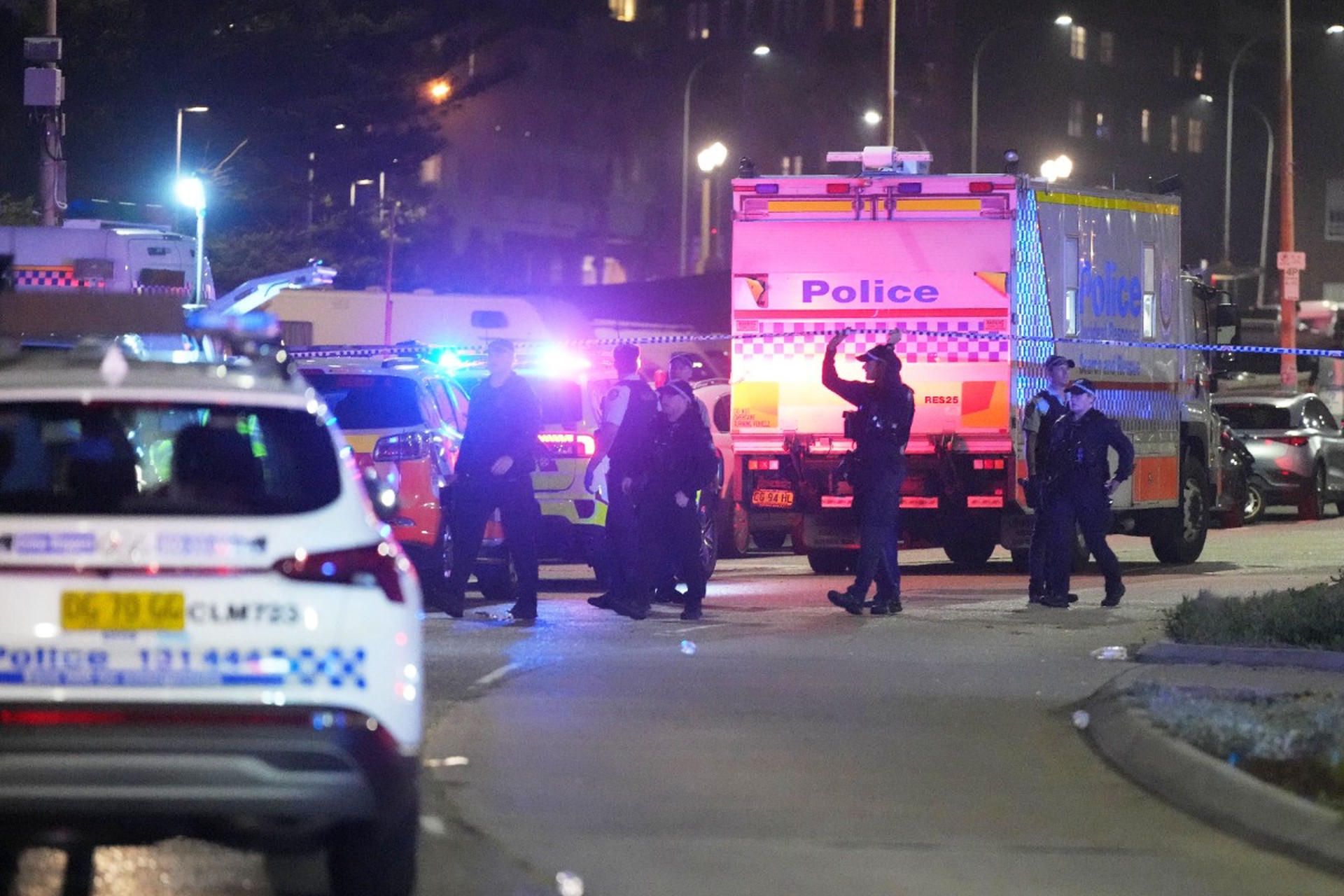 Еще двоих человек арестовали в связи с терактом в Сиднее