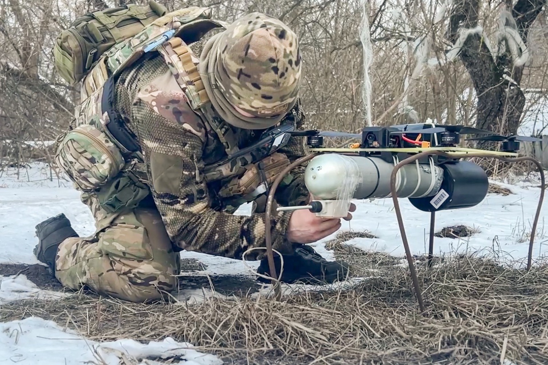 Российские военные спасли мать и сына с помощью дронов