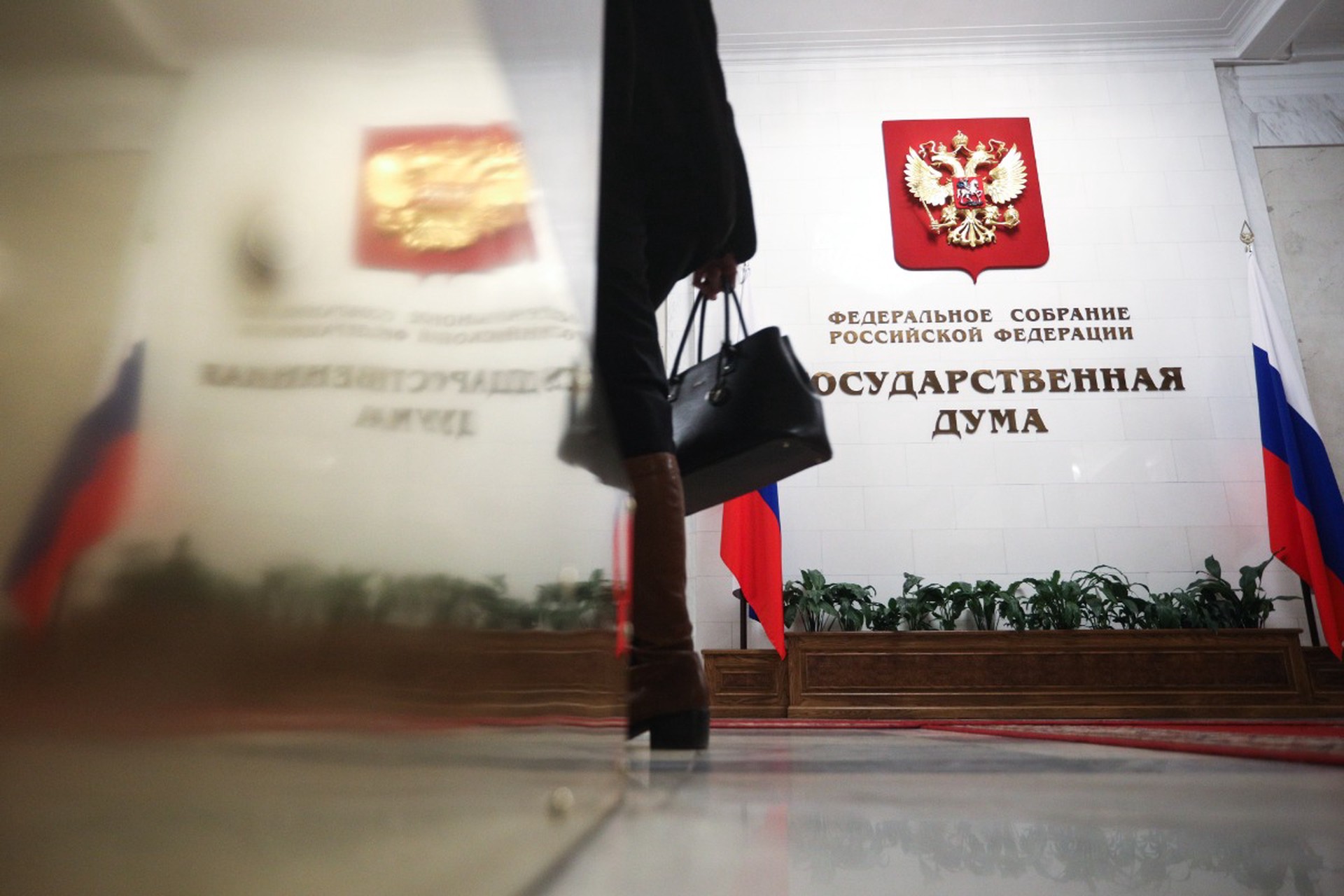 В Госдуме объяснили, почему чиновники больше не будут ежегодно сообщать о своих доходах