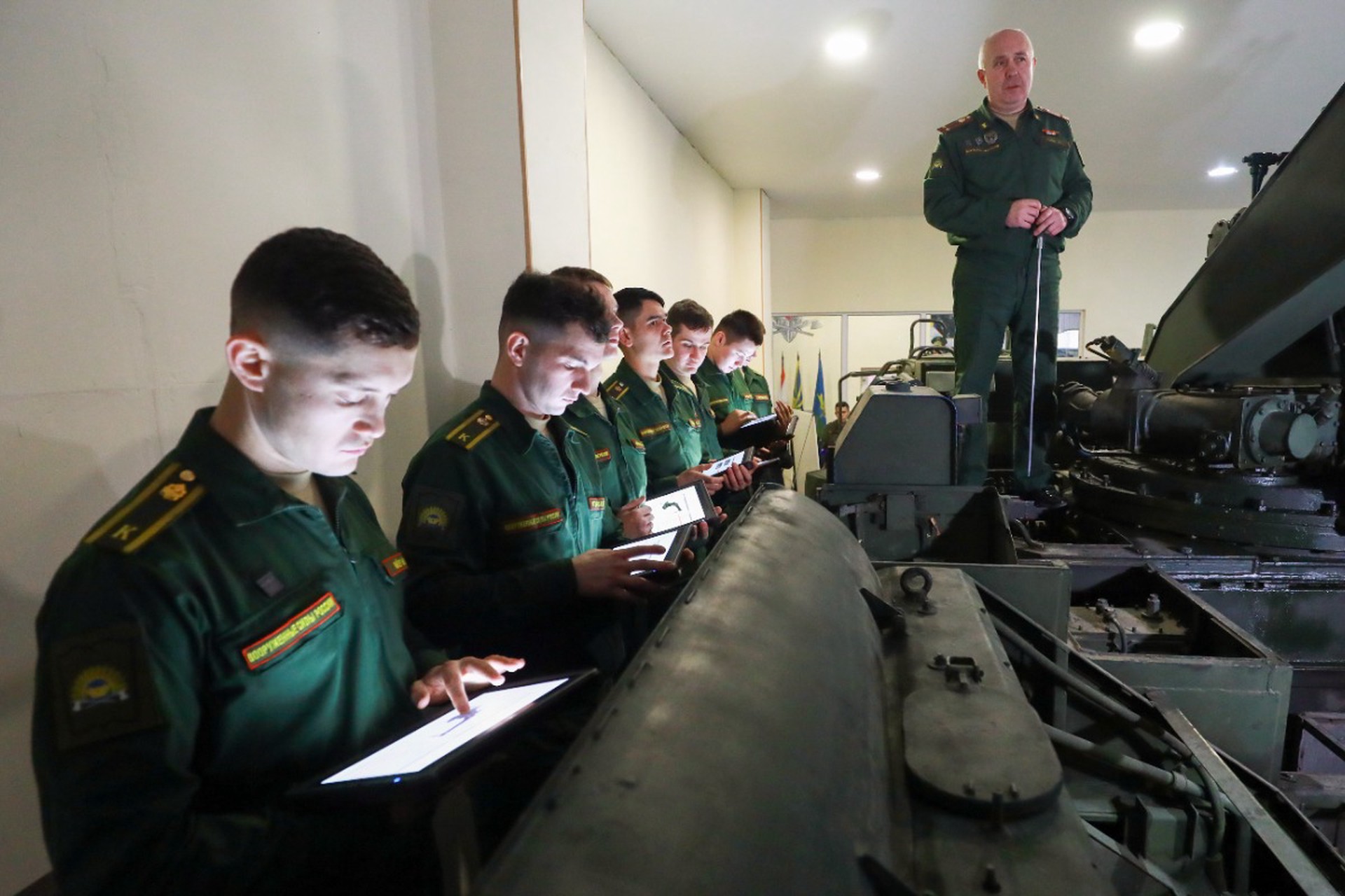 Служба крепкая: почему Россия очень вовремя начинает повышать престижность военных вузов