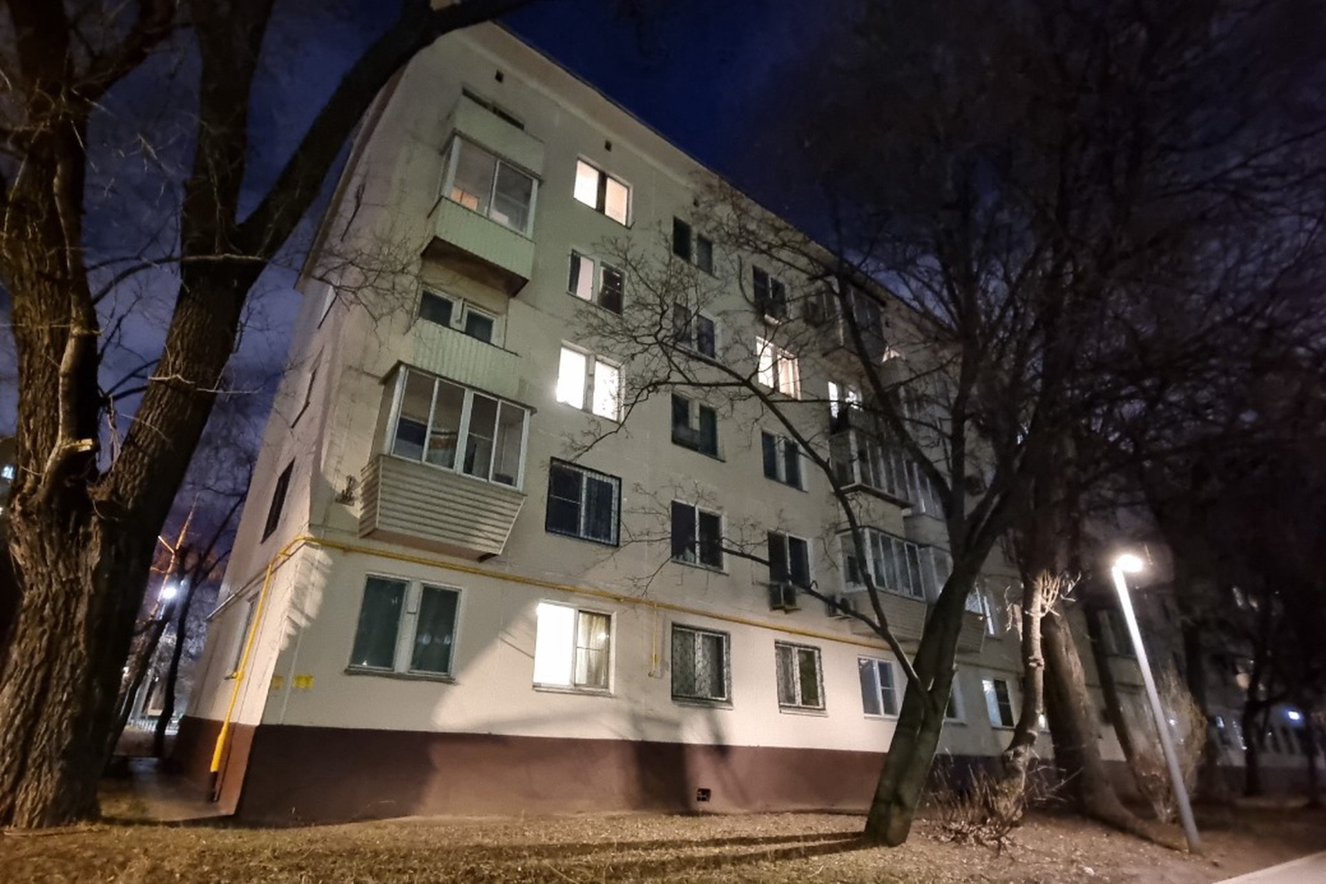 Лариса Долина может встретить Новый год в хрущевке