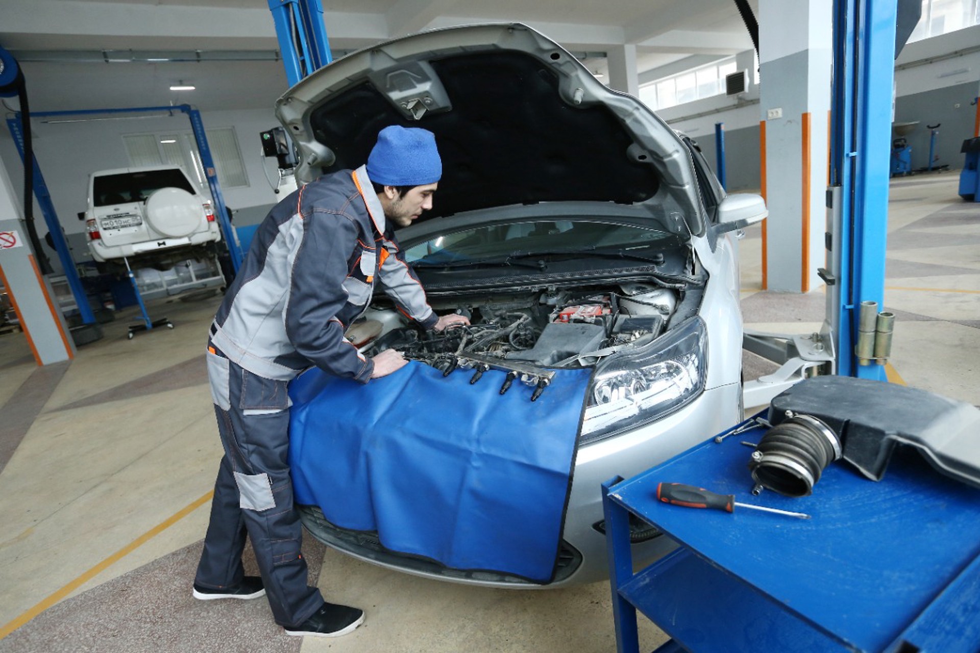 Многодетные семьи и ветераны должны иметь право на бесплатный техосмотр автомобиля, заявили общественники