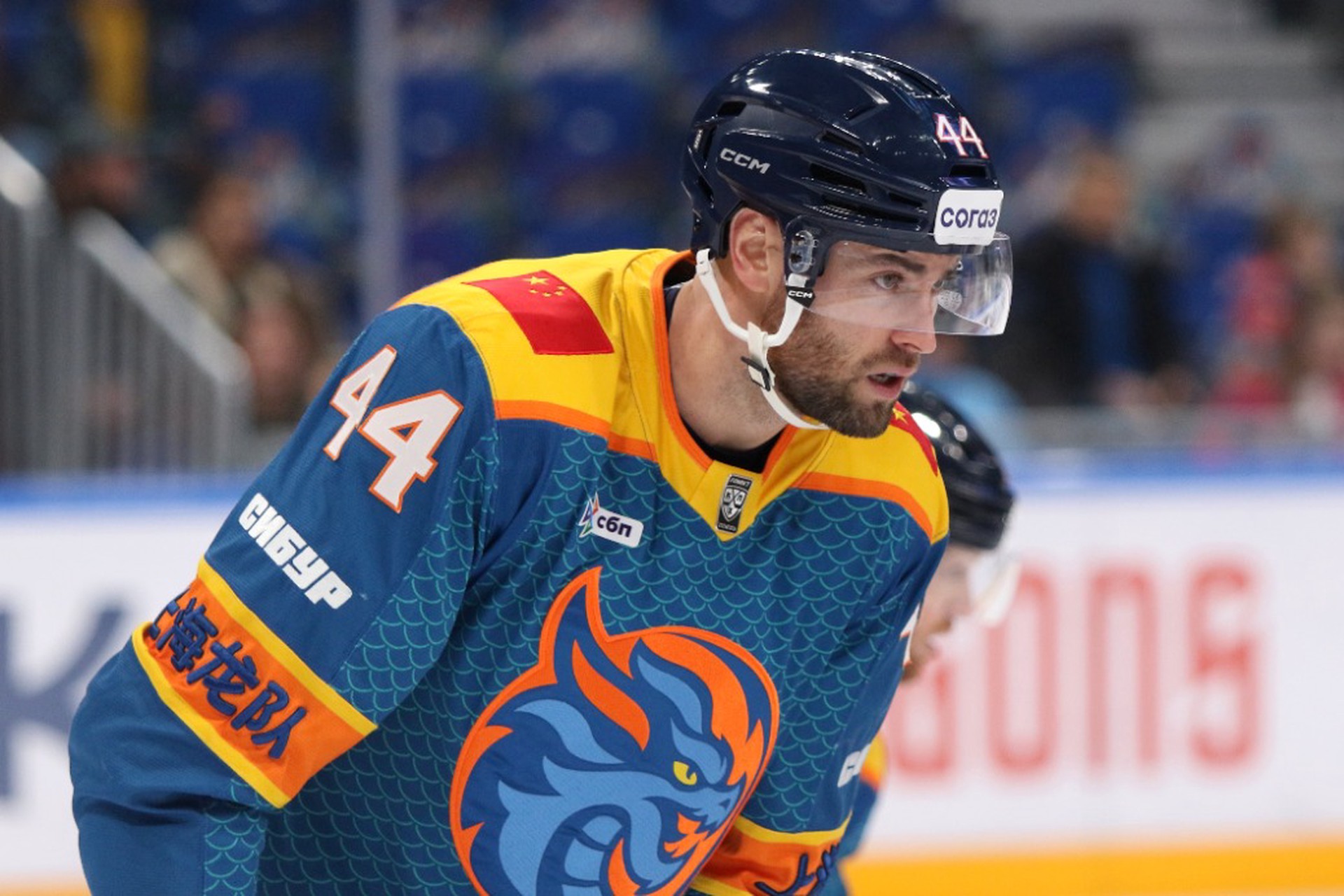 Защитник «Шанхая» оценил состояние команды после восьмого поражения в девяти играх КХЛ