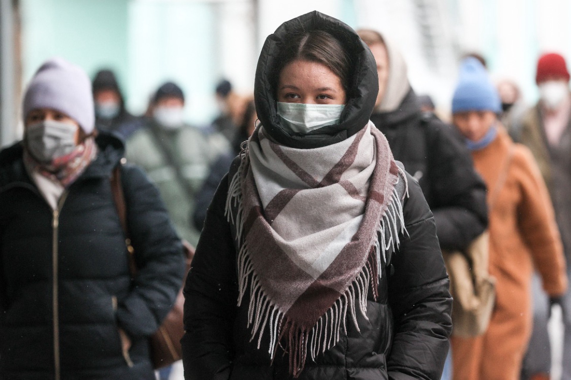 В Госдуме призвали россиян соблюдать масочный режим в Новый год