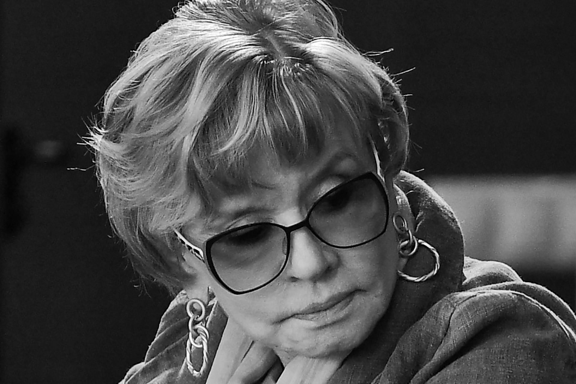 Врач предположил, что могло произойти с Алентовой перед смертью на прощании с Лобоцким