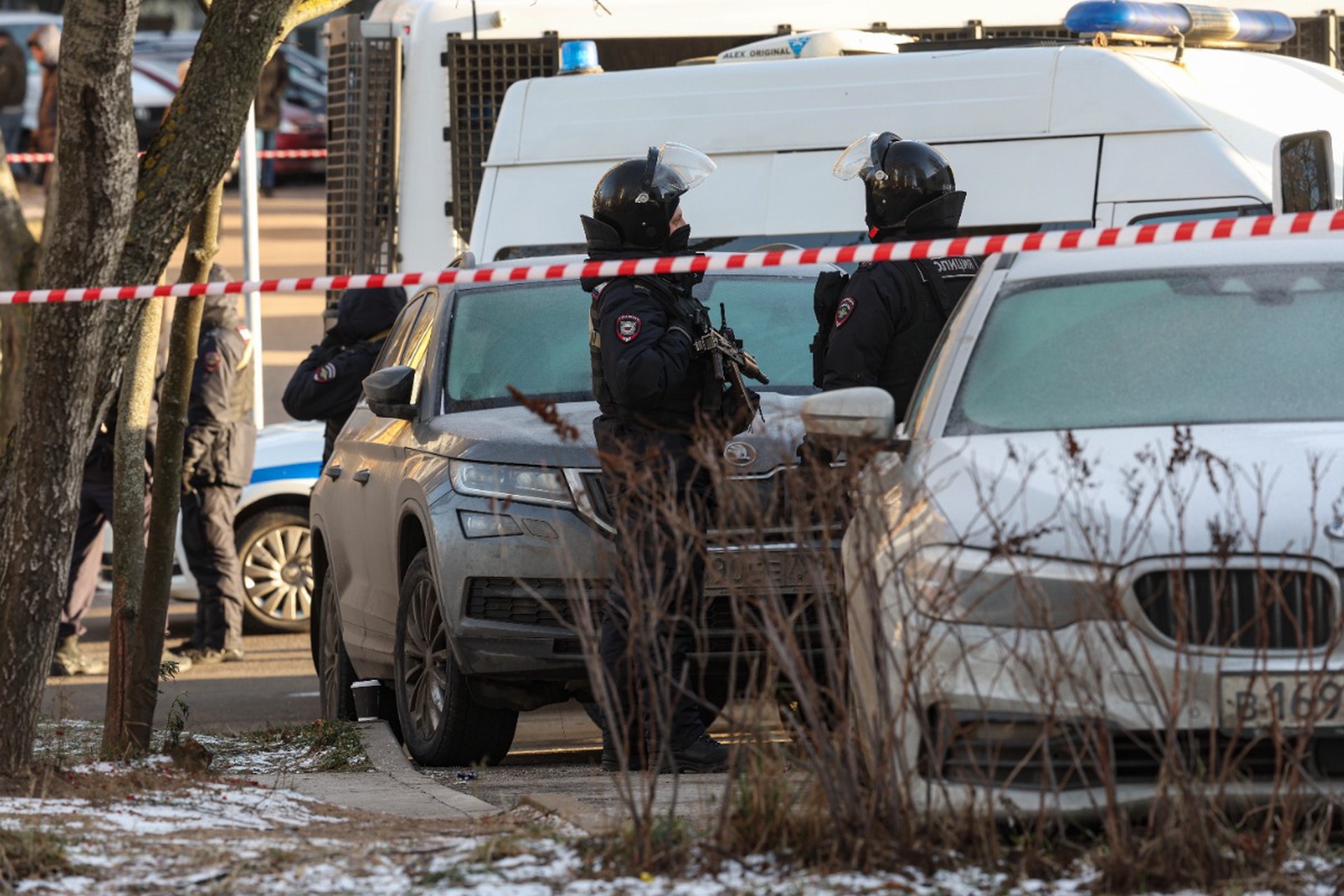 «Мы не верим»: отец предполагаемого исполнителя взрыва в Москве считает сына жертвой обмана