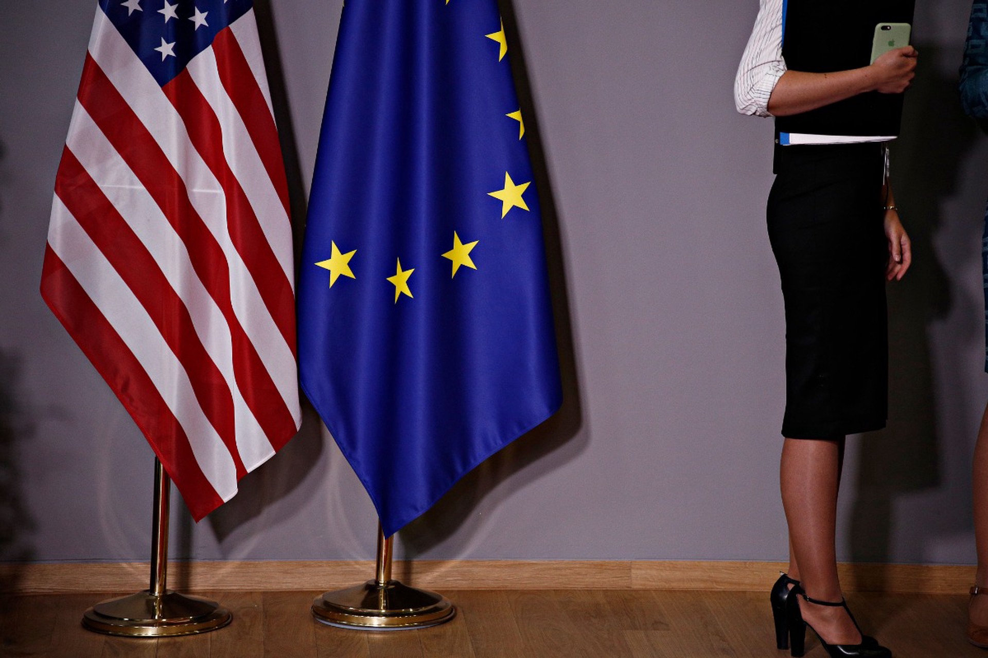 Бремена и нравы: почему Европа слишком поздно осознала, во что ее превратили США