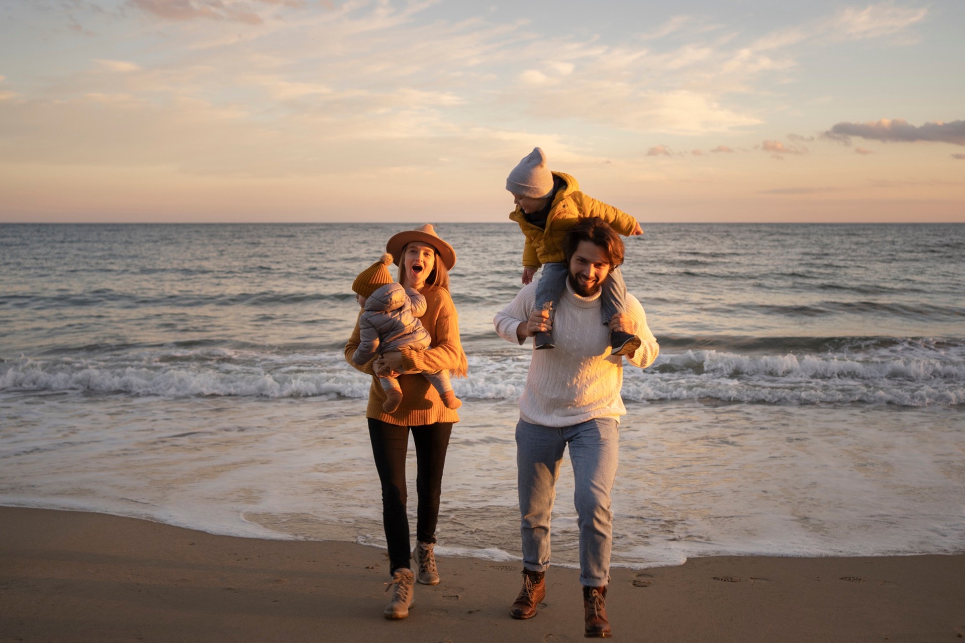 Стало известно, какие льготы по отпуску положены семьям с детьми