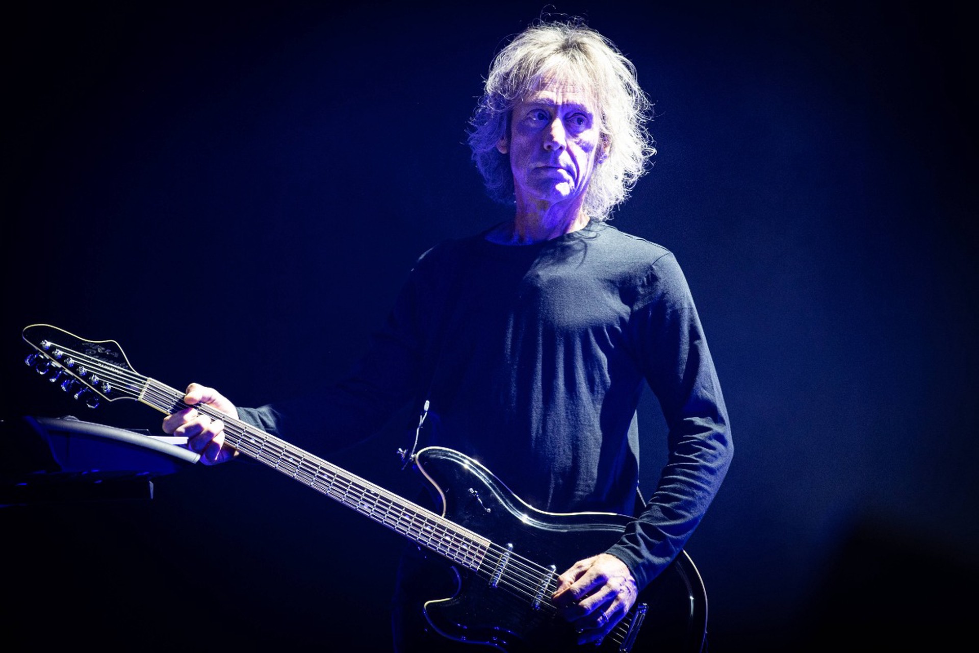 Умер гитарист The Cure Перри Бэмоунт