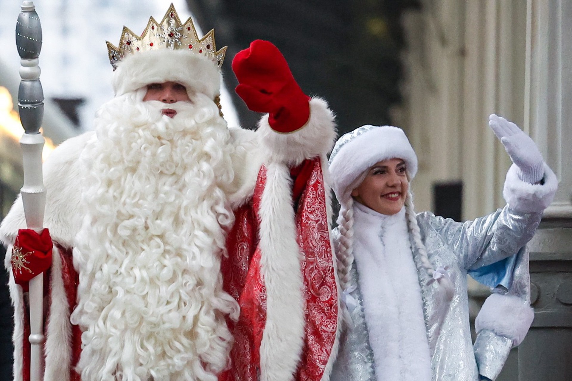 Весна-любовница и дочь-внучка: что известно о родословной Деда Мороза