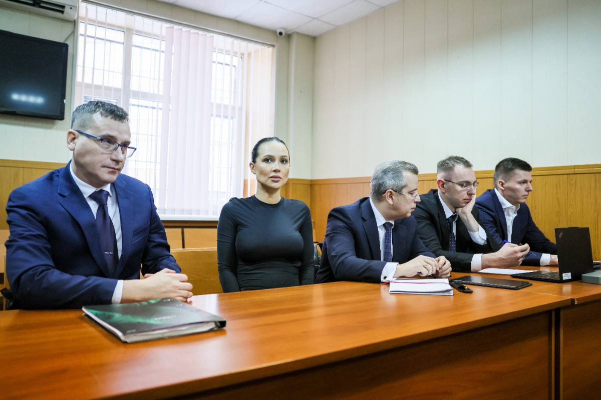 Лерчек отказали в возврате изъятых драгоценностей