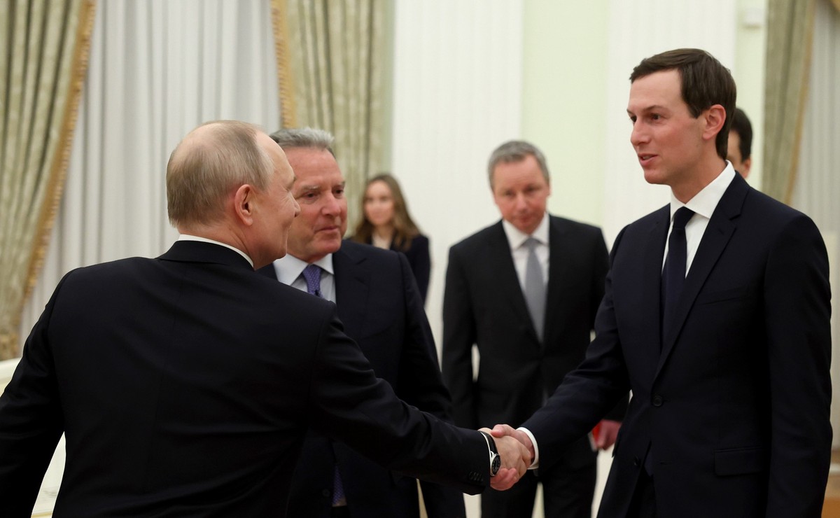 Главные итоги переговоров Путина с делегацией США: Россия продолжит добиваться целей СВО, пока конфликт не урегулирован