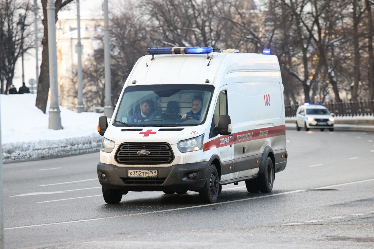 Мужчина оказался на ИВЛ после уборки собачьего яда 