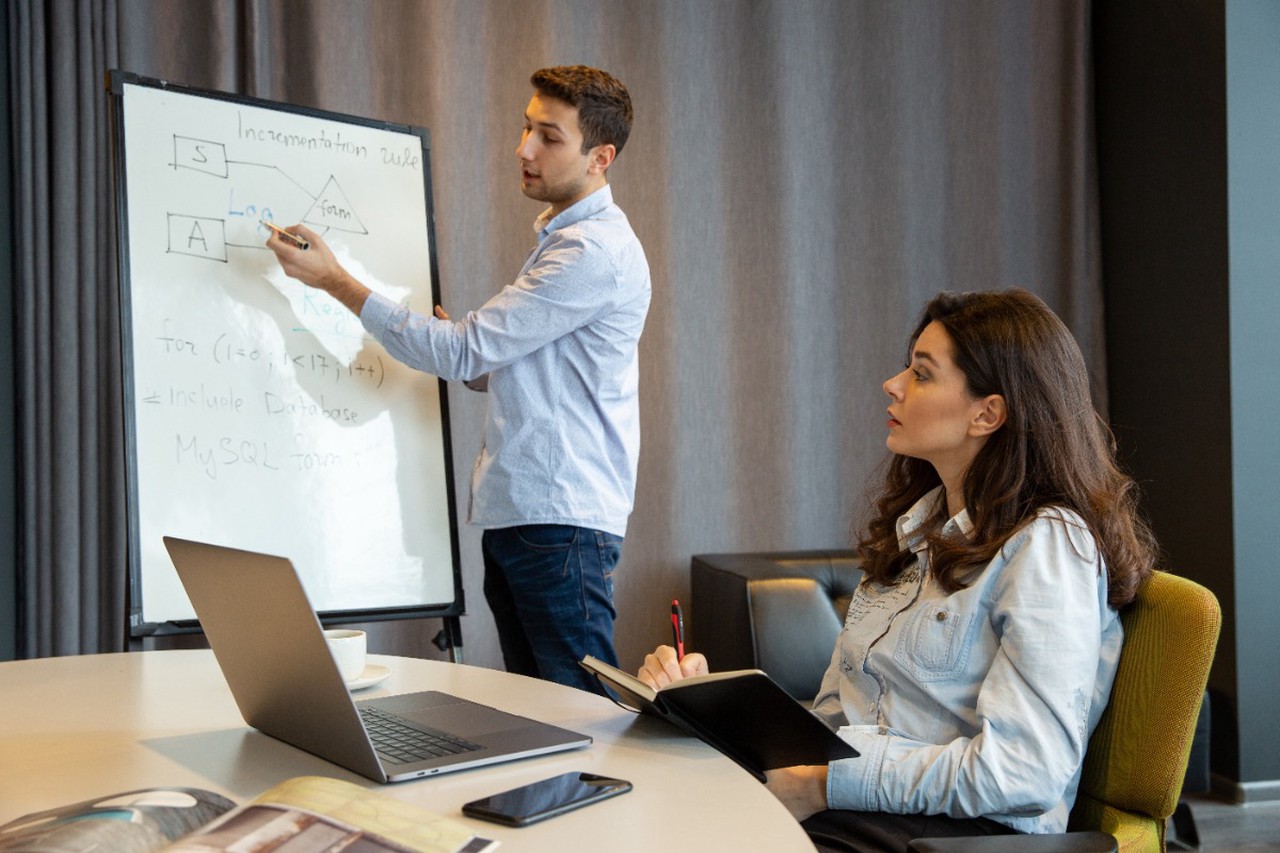 Искусство спора: как аргументировать свою позицию, чтобы убеждать, а не унижать