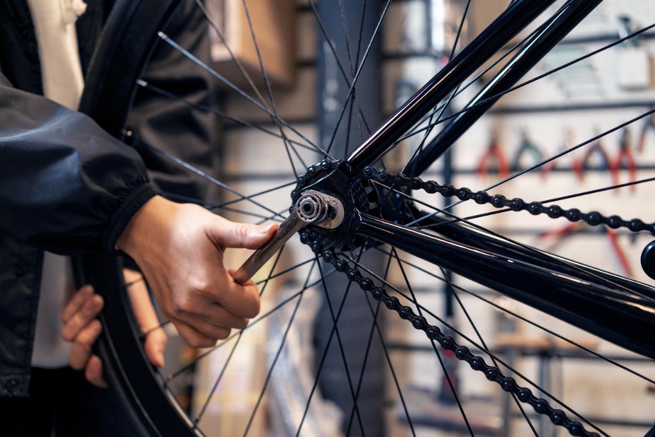 Консервация и расконсервация: что нужно сделать с мотоциклом и велосипедом, чтобы они не подвели в межсезонье