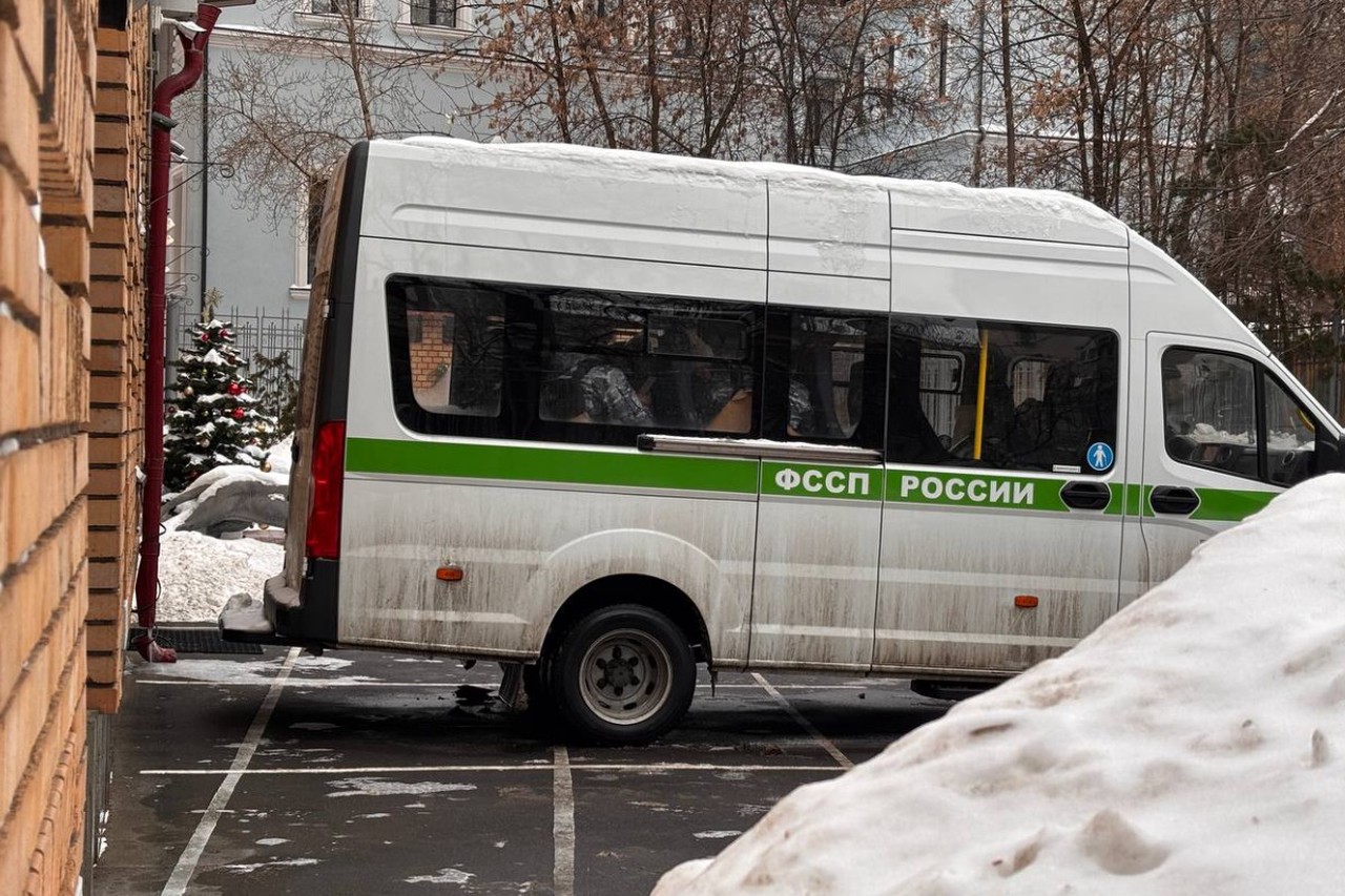 Ключевой вопрос: как Ларису Долину выселяли из квартиры в Хамовниках