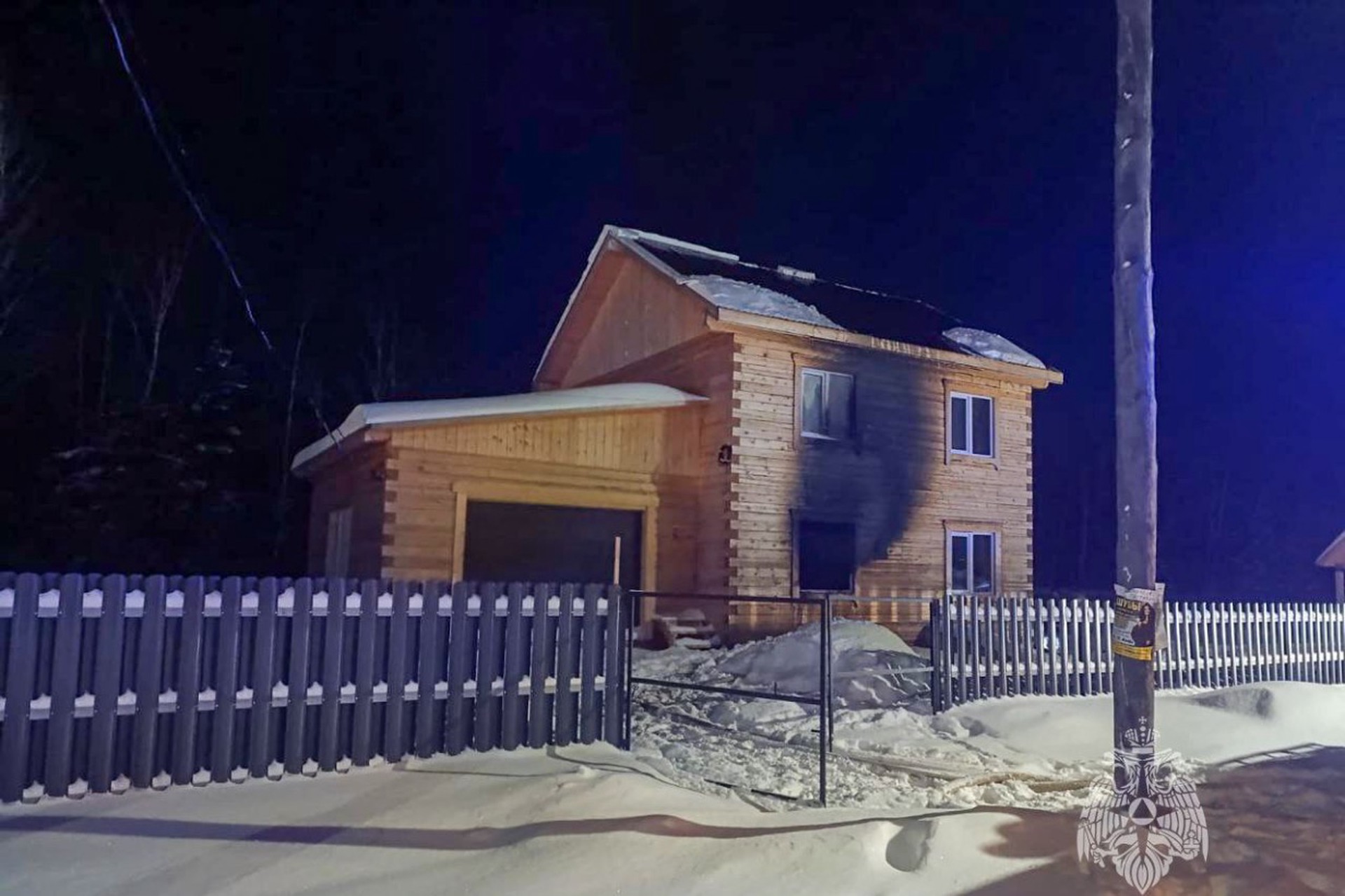 Три ребенка и двое взрослых погибли при пожаре в российском регионе