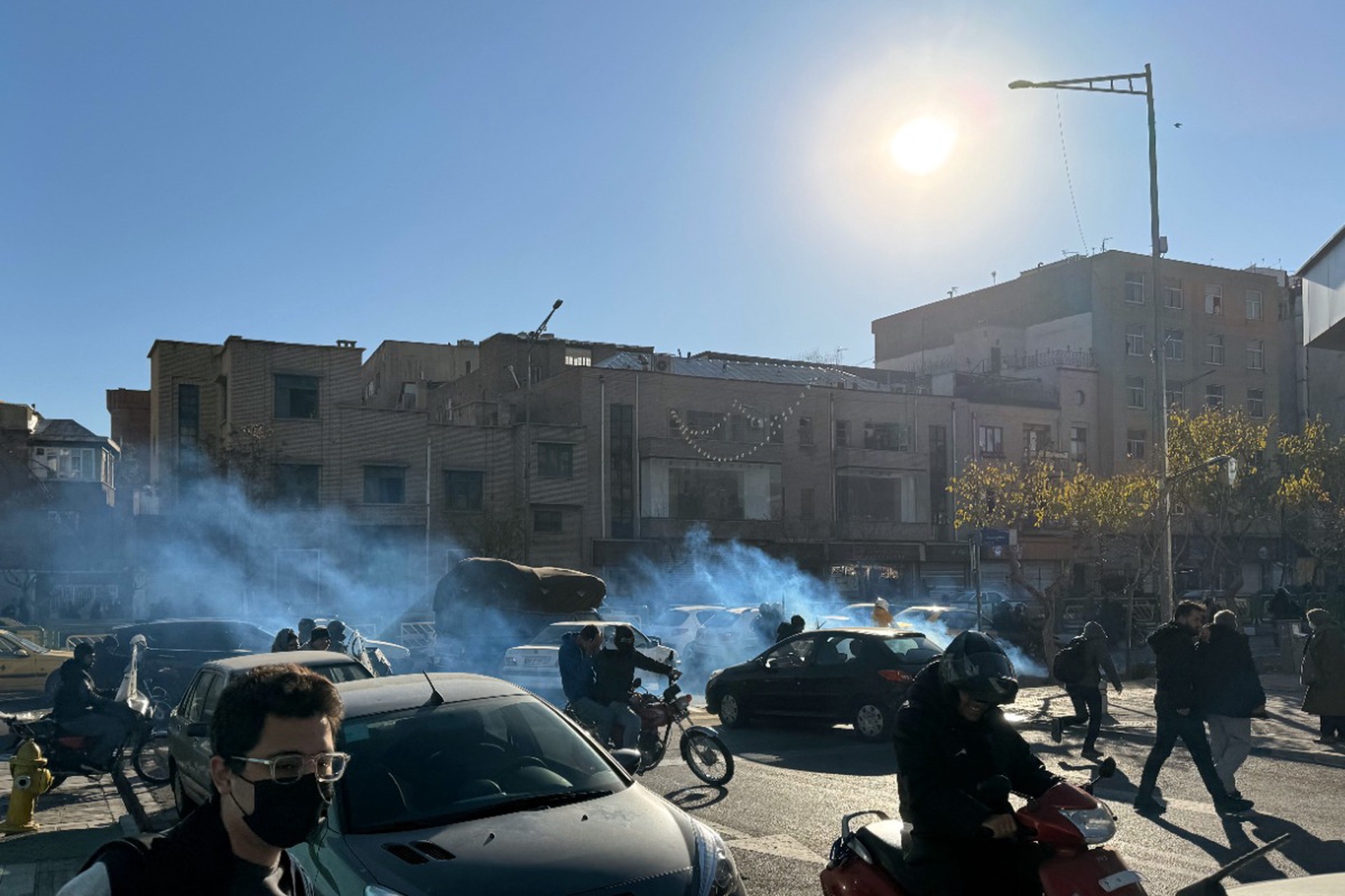 Митинг против беспорядков прошел в Иране