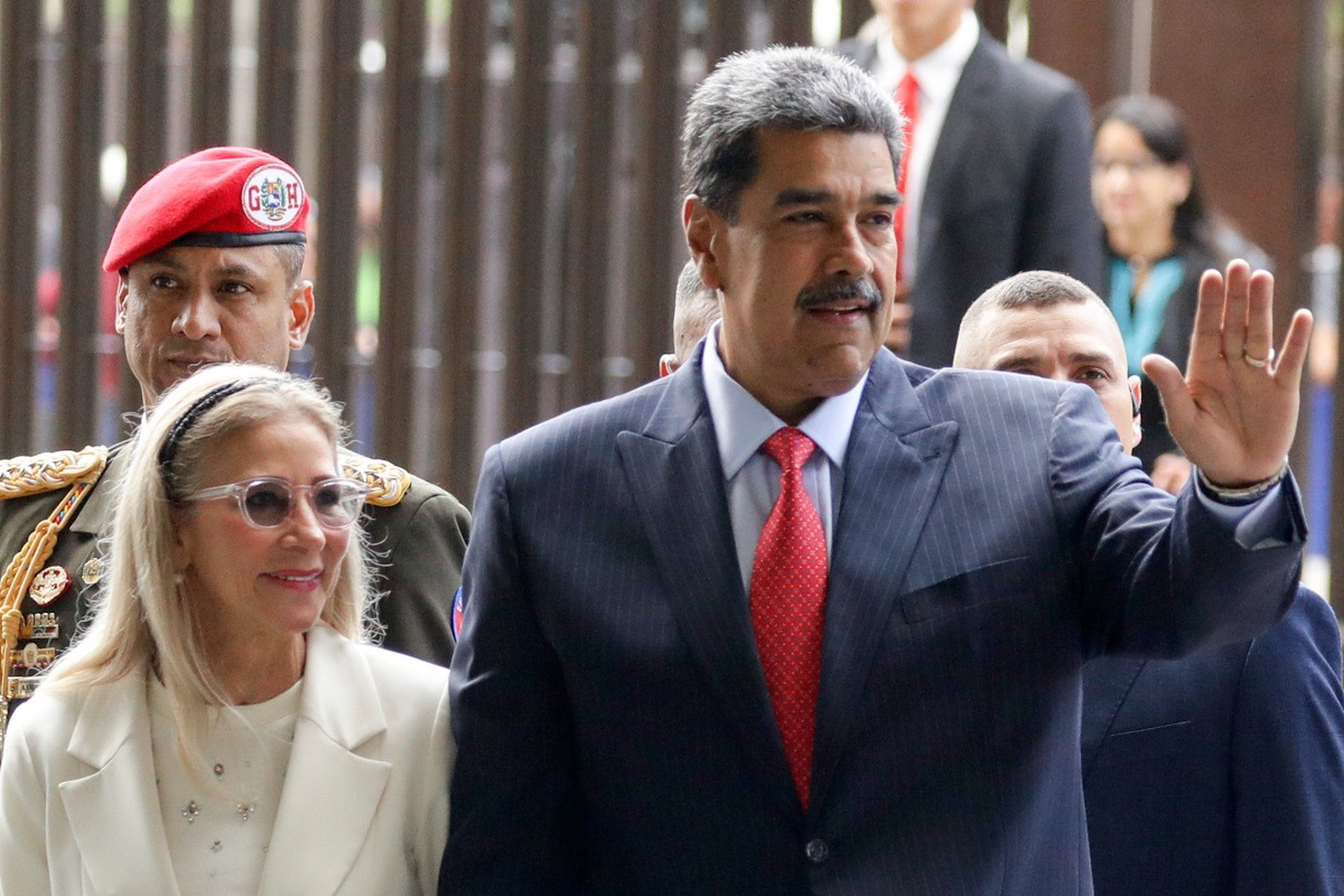 Названы преступления, в которых обвиняется Мадуро