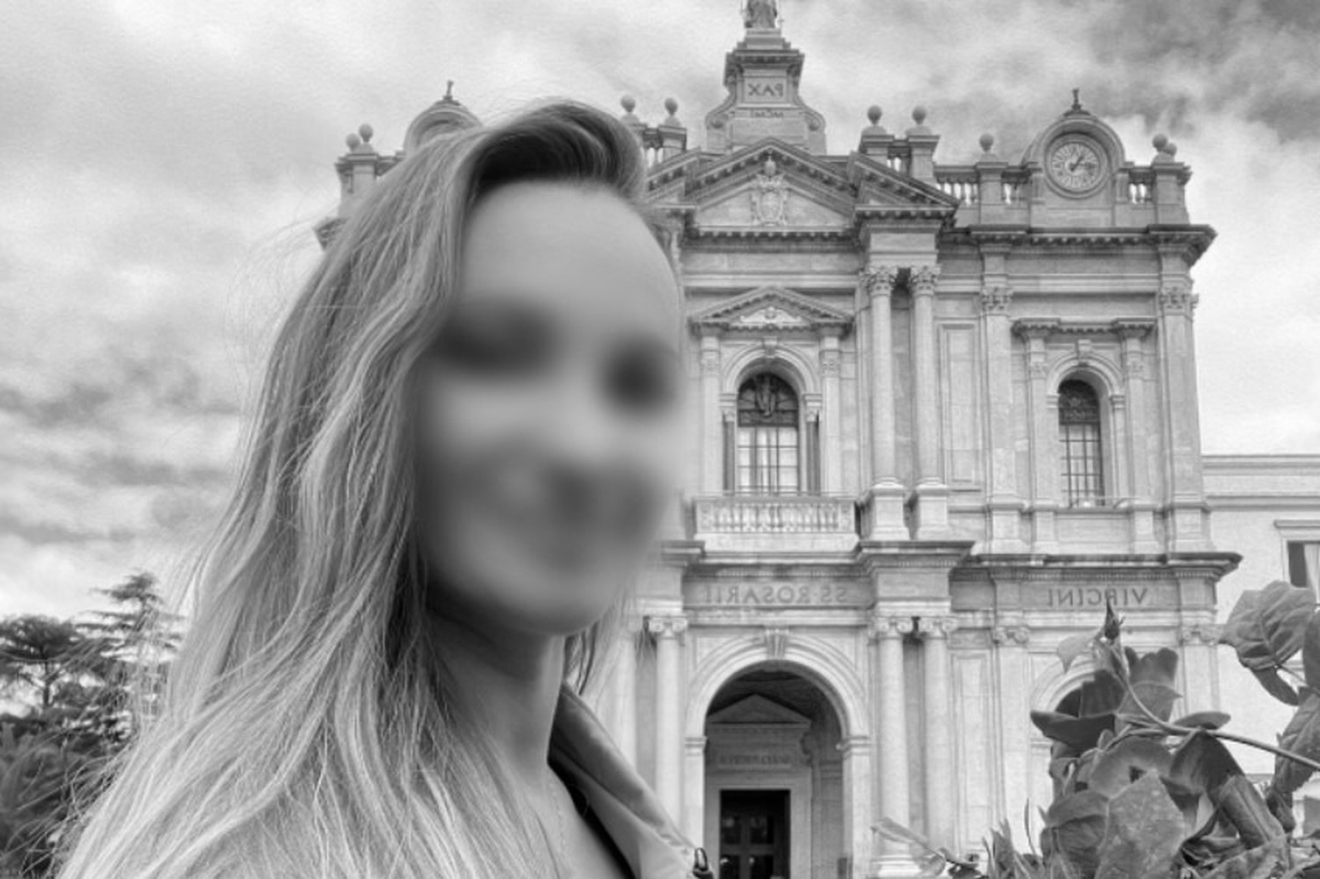 Блогерша умерла после операции по увеличению ягодиц в Москве