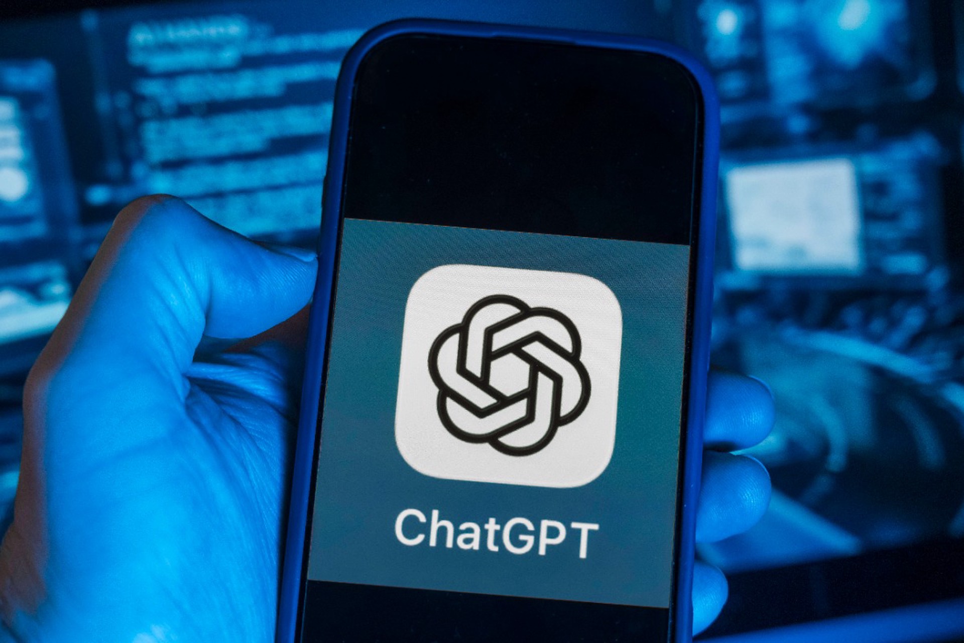 Юноша умер из-за наркотиков после месяцев общения с нейросетью