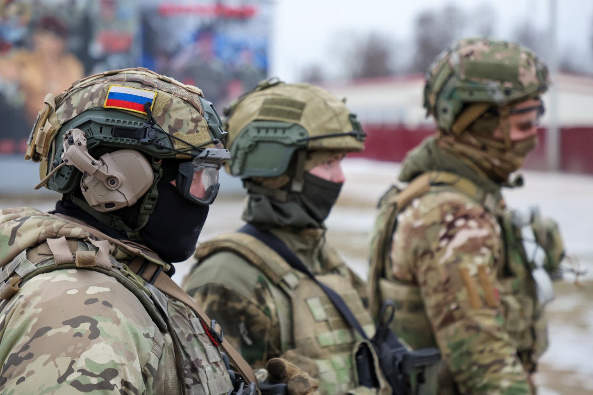 Бойцы спасли раненого сослуживца от роя дронов в зоне СВО